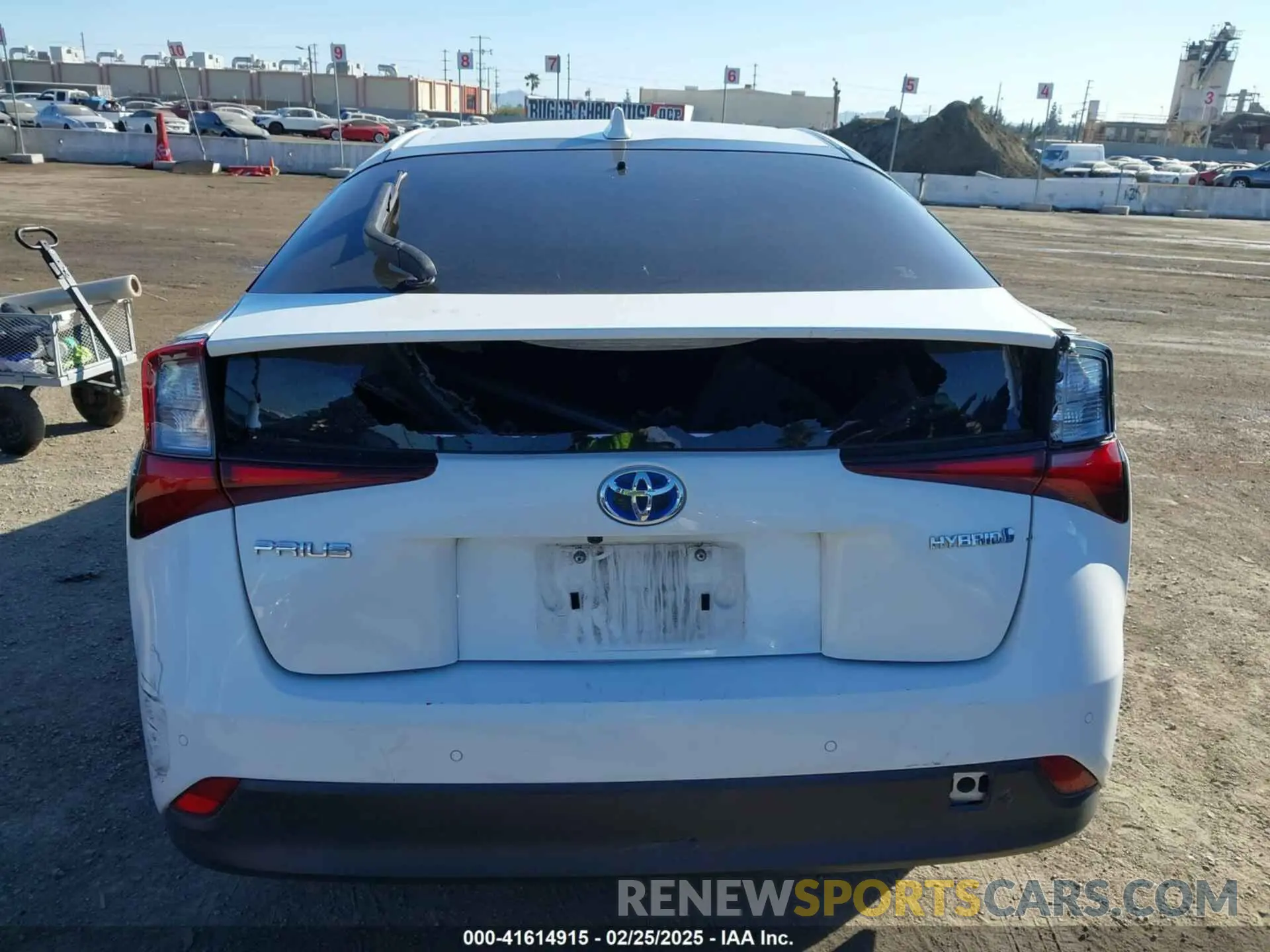17 Photograph of a damaged car JTDKAMFU7M3148089 TOYOTA PRIUS 2021