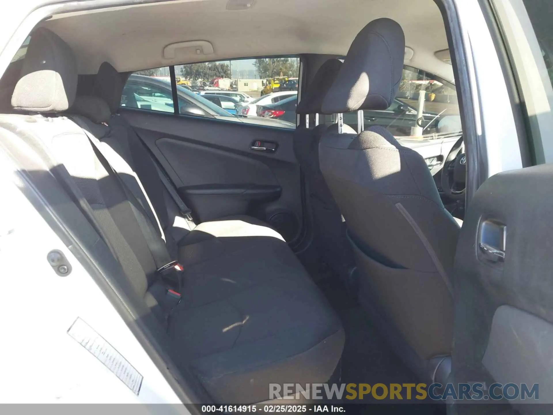 8 Photograph of a damaged car JTDKAMFU7M3148089 TOYOTA PRIUS 2021