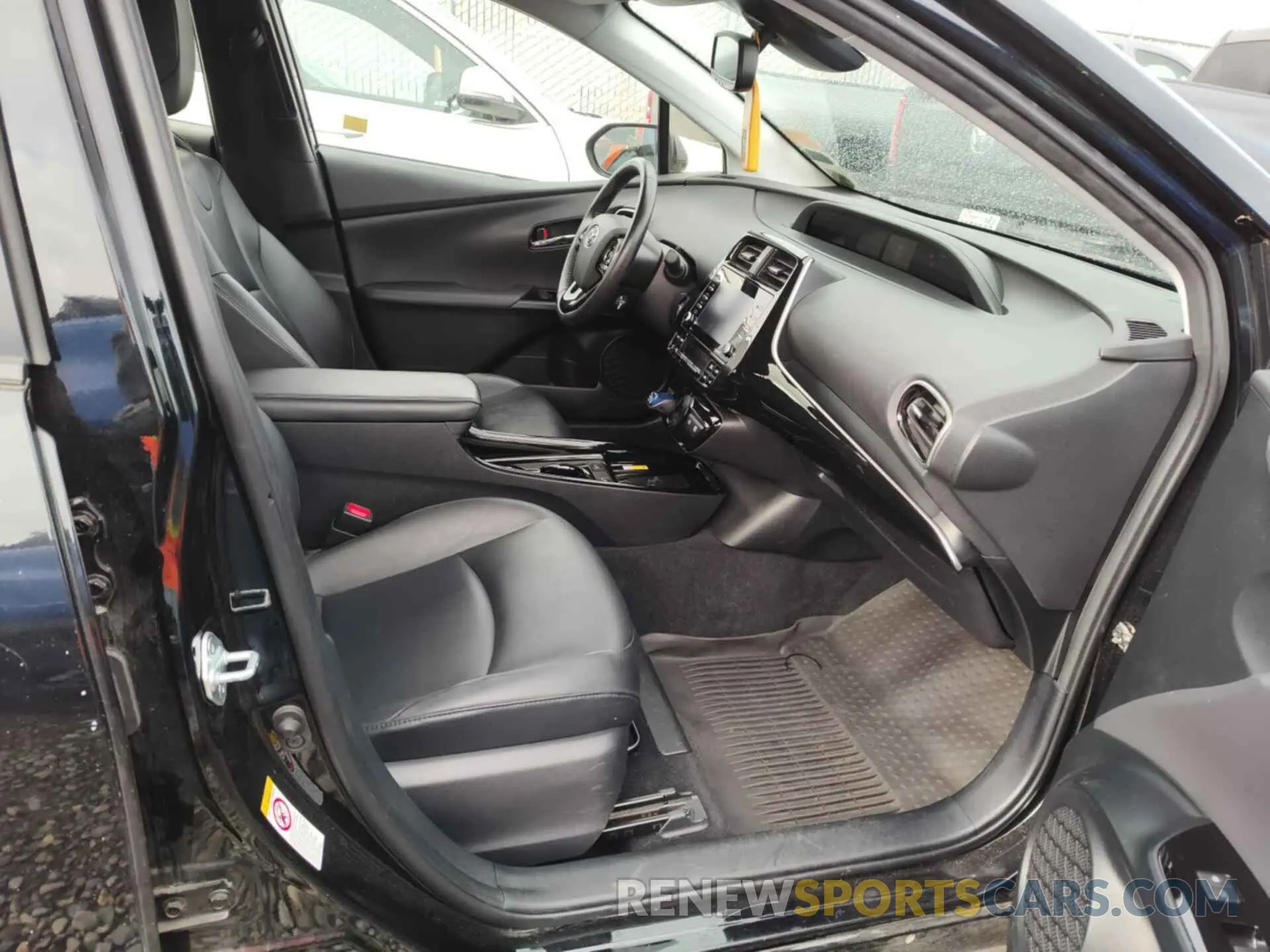 6 Photograph of a damaged car JTDKAMFU8M3136257 TOYOTA PRIUS 2021
