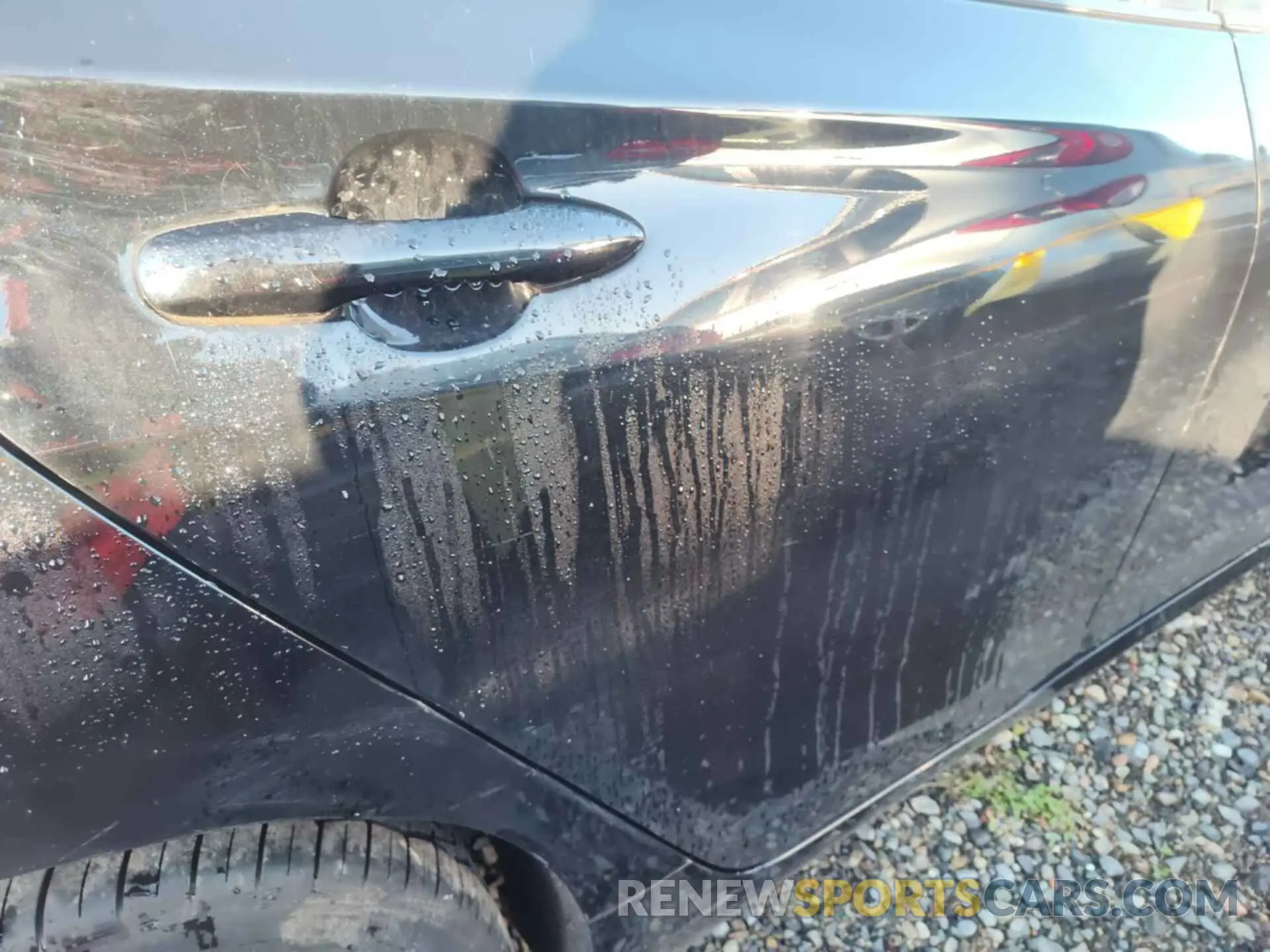 27 Photograph of a damaged car JTDKAMFU8M3136565 TOYOTA PRIUS 2021