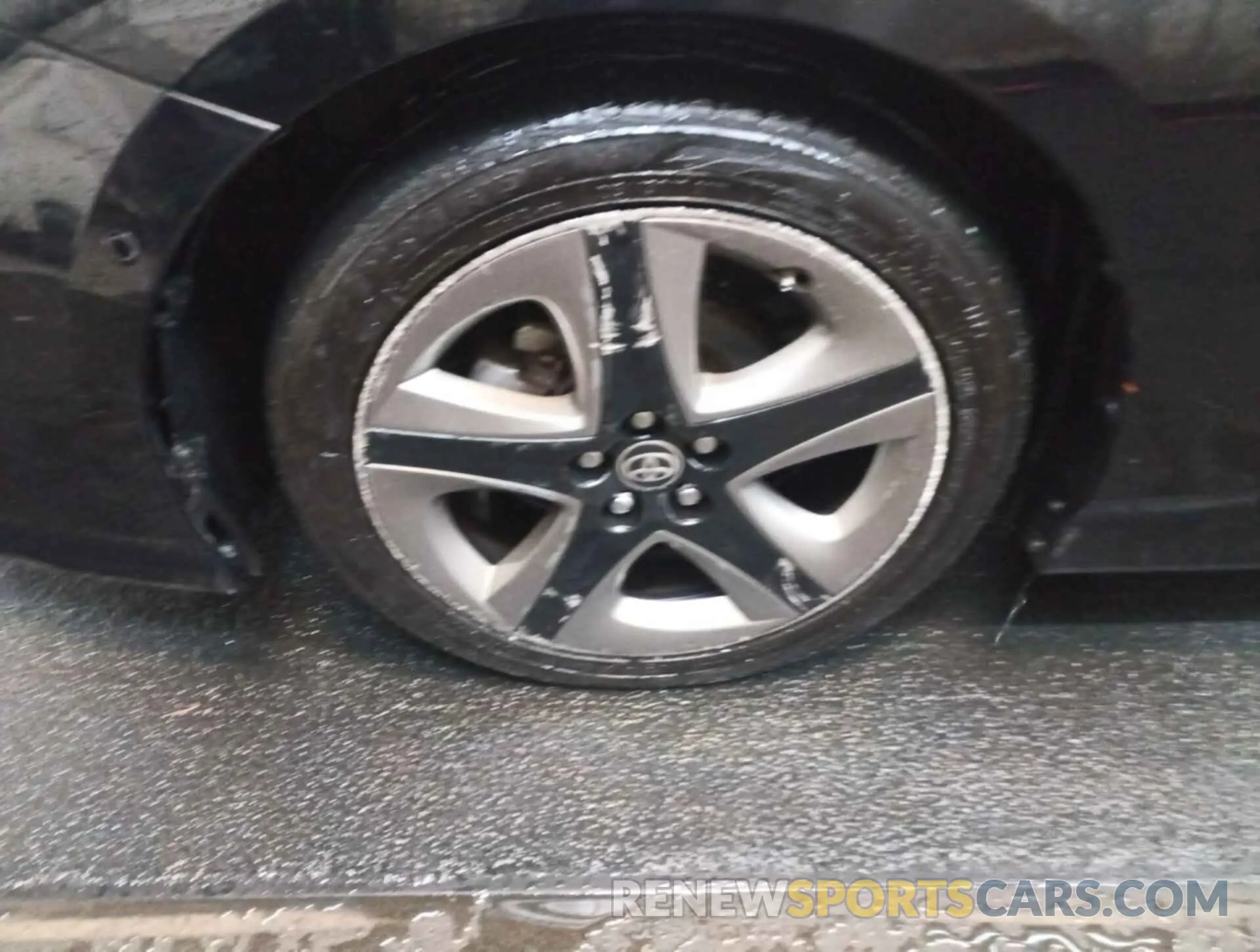 12 Photograph of a damaged car JTDKAMFU8M3136694 TOYOTA PRIUS 2021