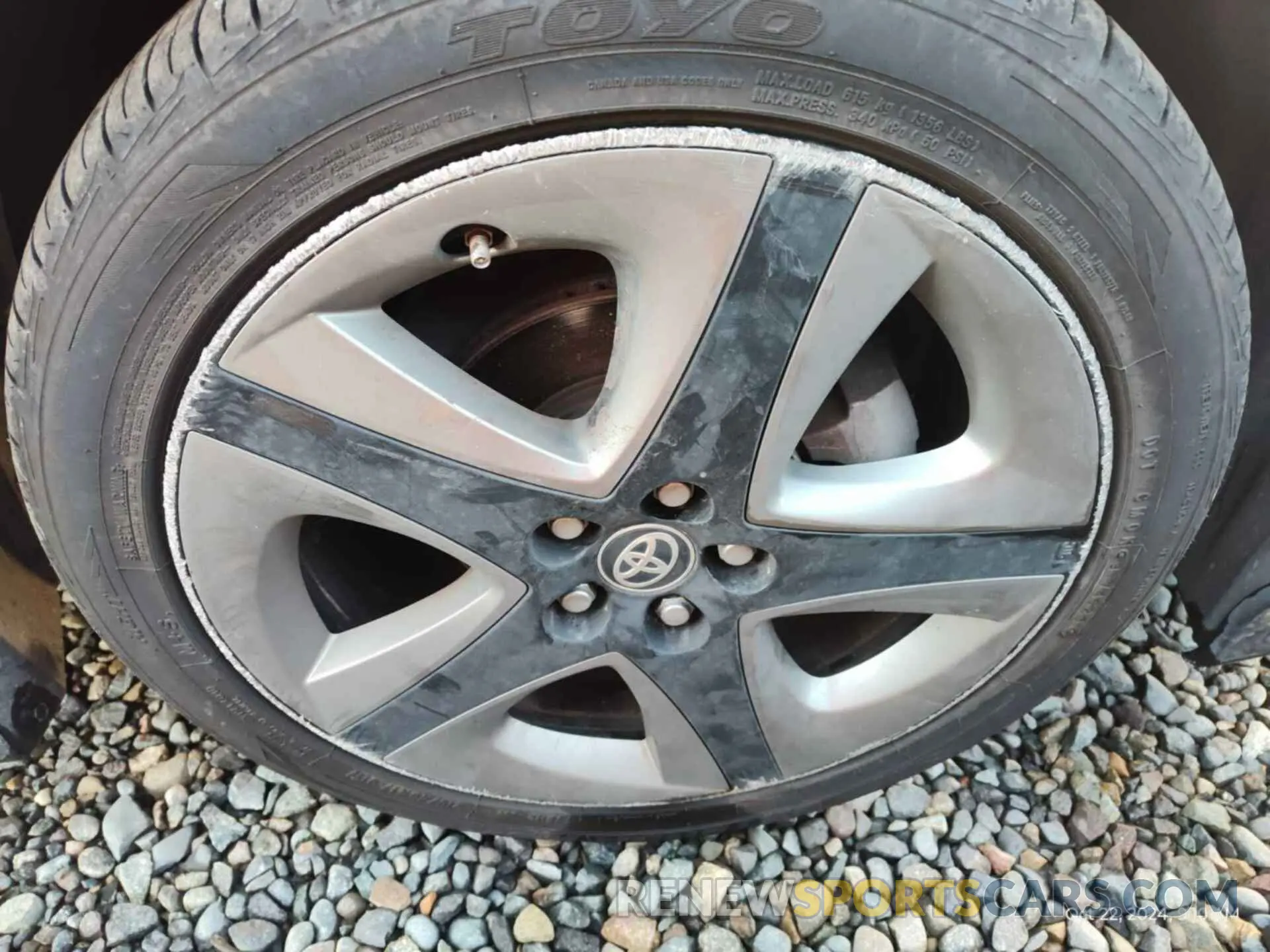 31 Photograph of a damaged car JTDKAMFU8M3136694 TOYOTA PRIUS 2021