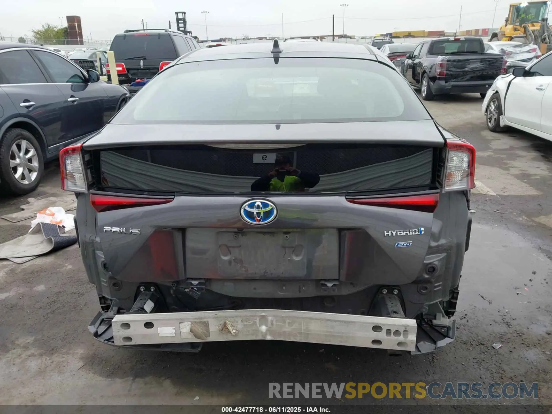 17 Photograph of a damaged car JTDKAMFU8M3144391 TOYOTA PRIUS 2021
