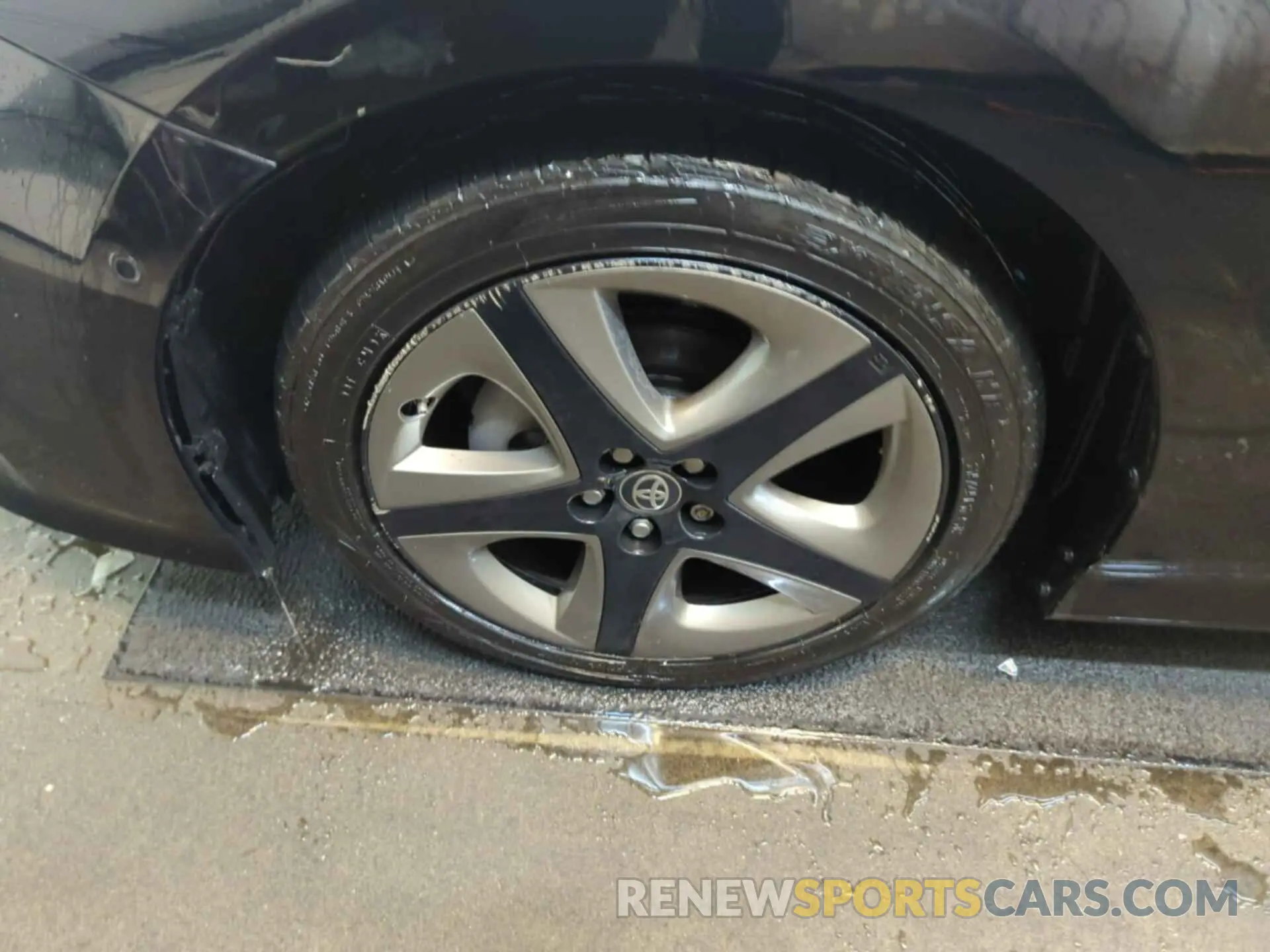 7 Photograph of a damaged car JTDKAMFU9M3136431 TOYOTA PRIUS 2021