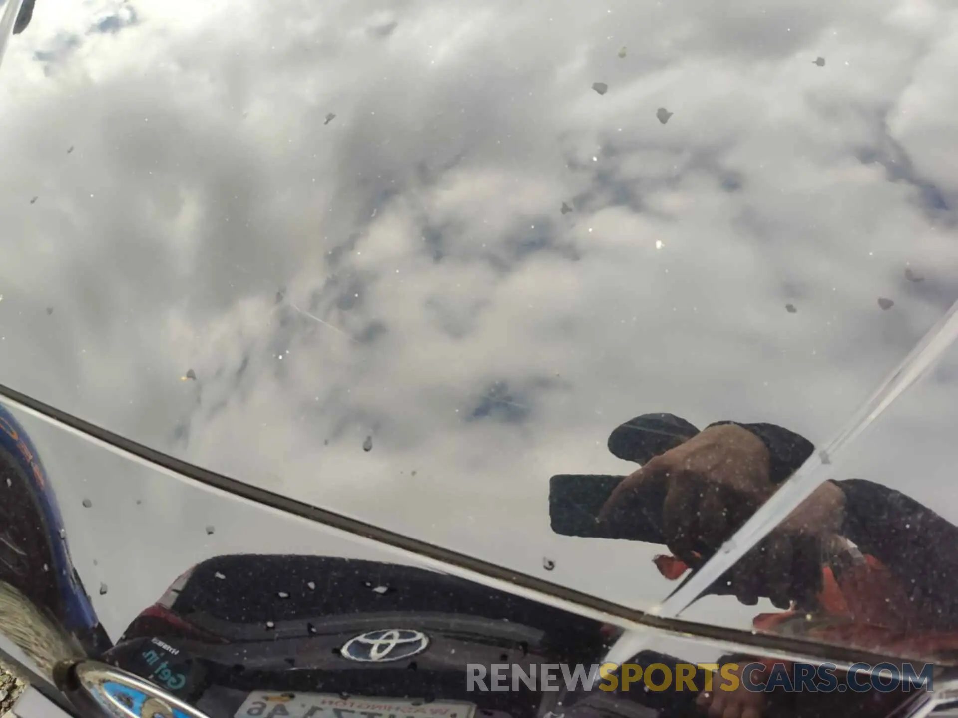 8 Photograph of a damaged car JTDKAMFU9M3136431 TOYOTA PRIUS 2021