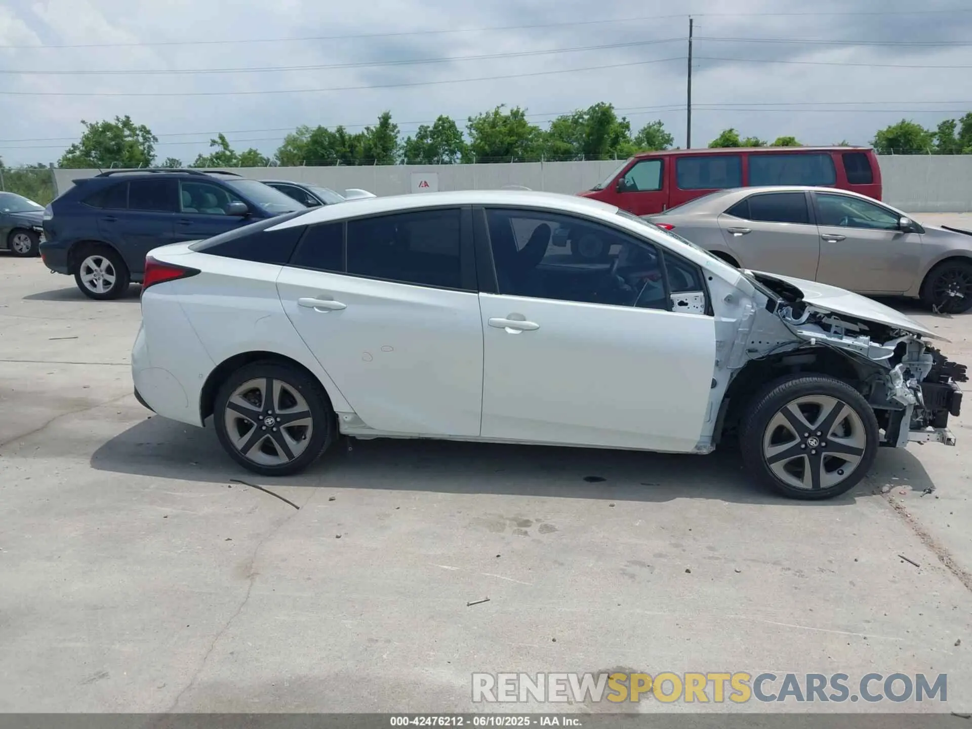 13 Photograph of a damaged car JTDKAMFU9M3136865 TOYOTA PRIUS 2021