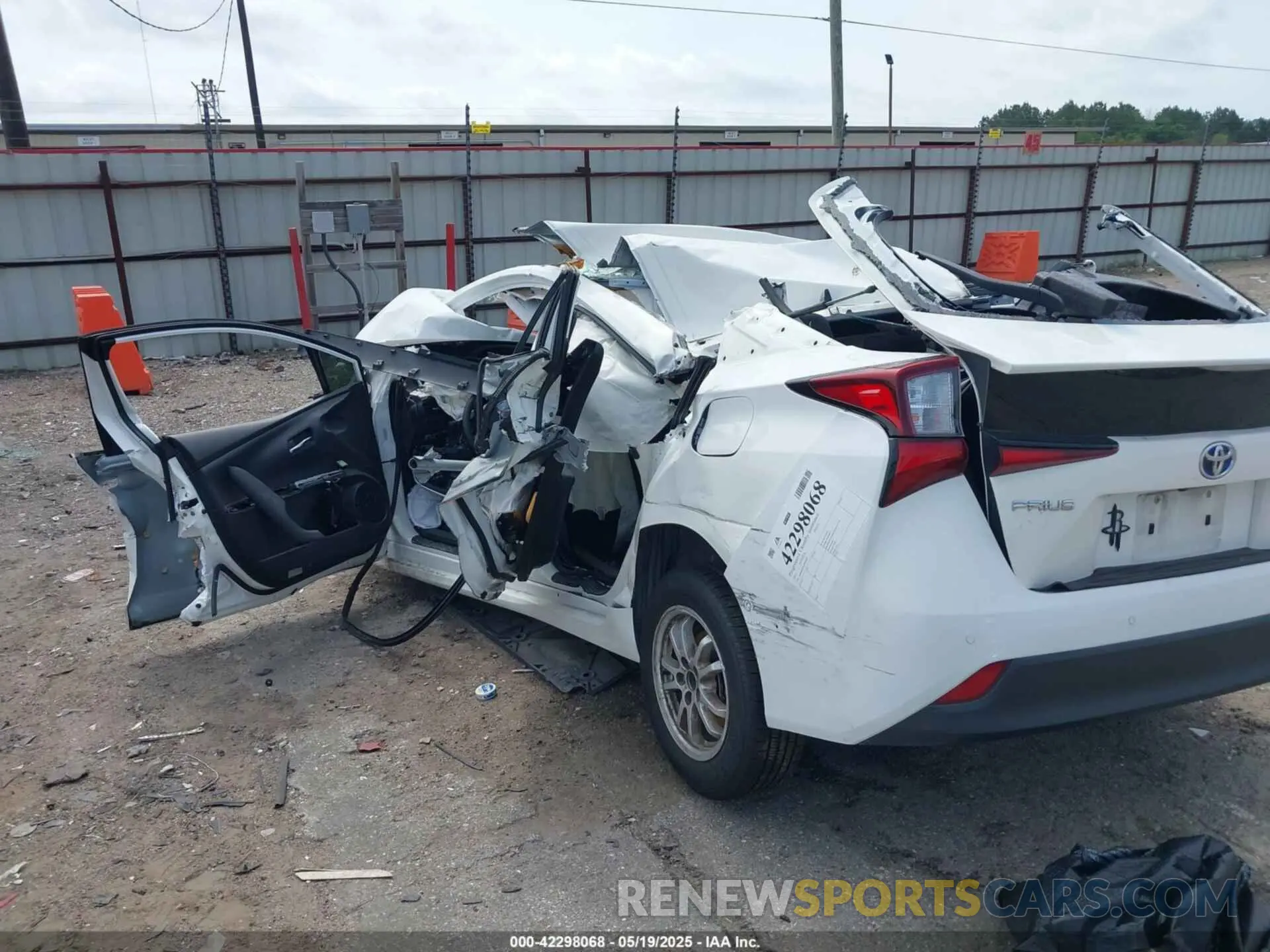 6 Photograph of a damaged car JTDKAMFU9M3144965 TOYOTA PRIUS 2021
