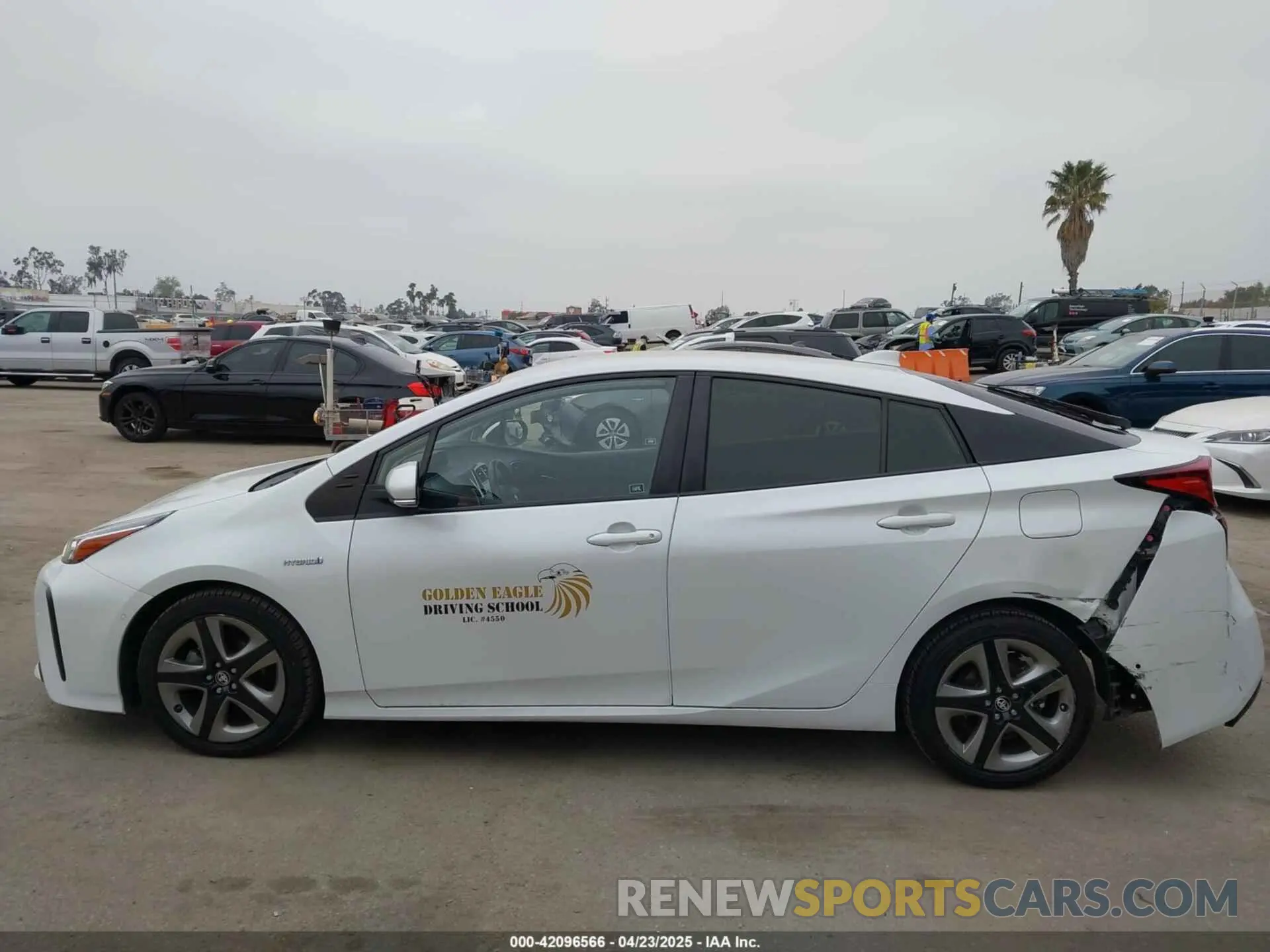 14 Photograph of a damaged car JTDKAMFUXM3126703 TOYOTA PRIUS 2021