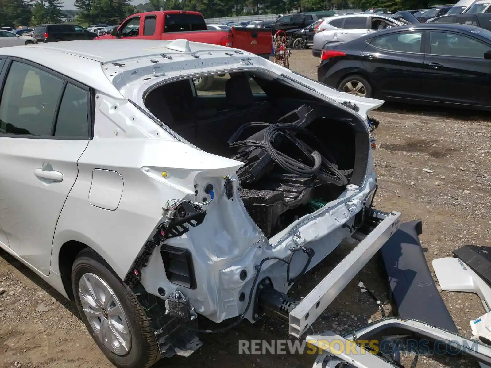 9 Photograph of a damaged car JTDKAMFUXM3135966 TOYOTA PRIUS 2021