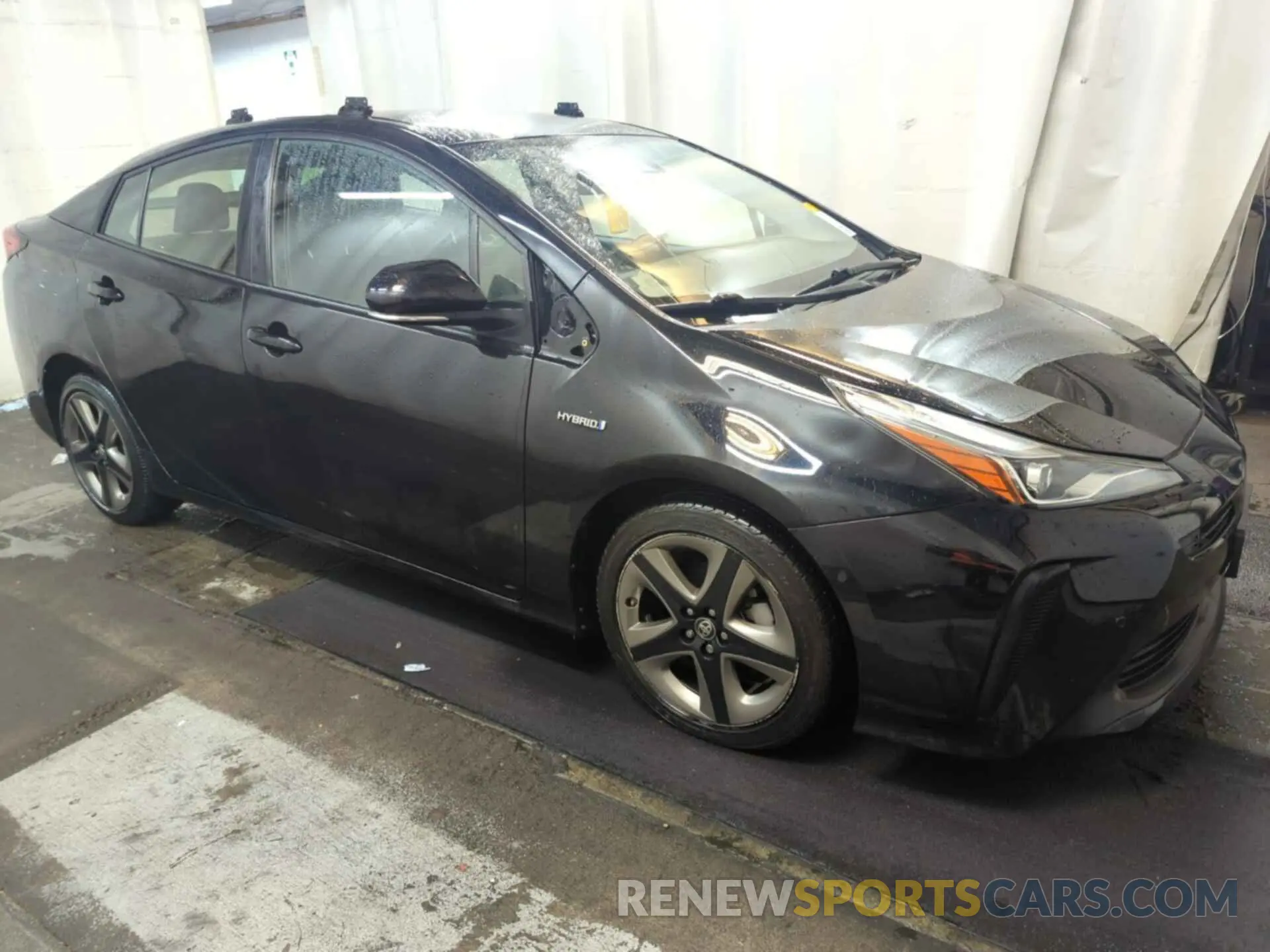 26 Photograph of a damaged car JTDKAMFUXM3136325 TOYOTA PRIUS 2021