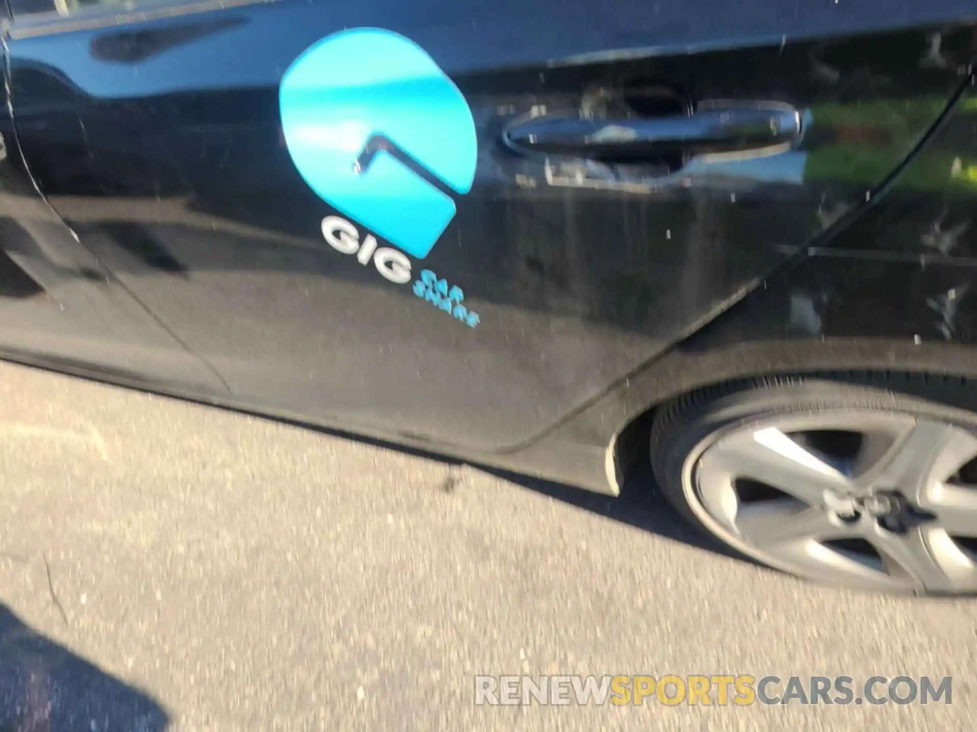 12 Photograph of a damaged car JTDKAMFUXM3136440 TOYOTA PRIUS 2021