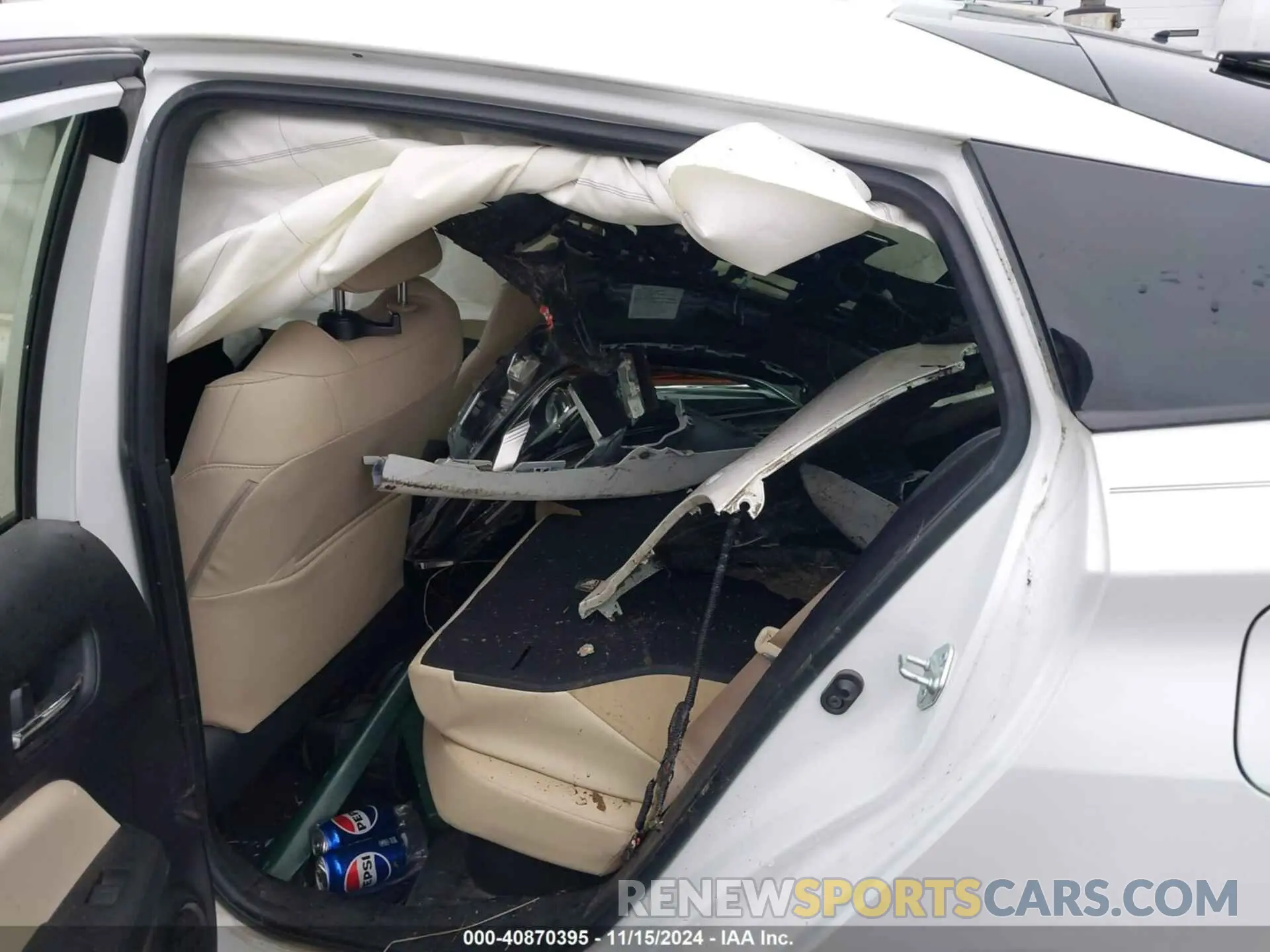 8 Photograph of a damaged car JTDKAMFUXM3137233 TOYOTA PRIUS 2021