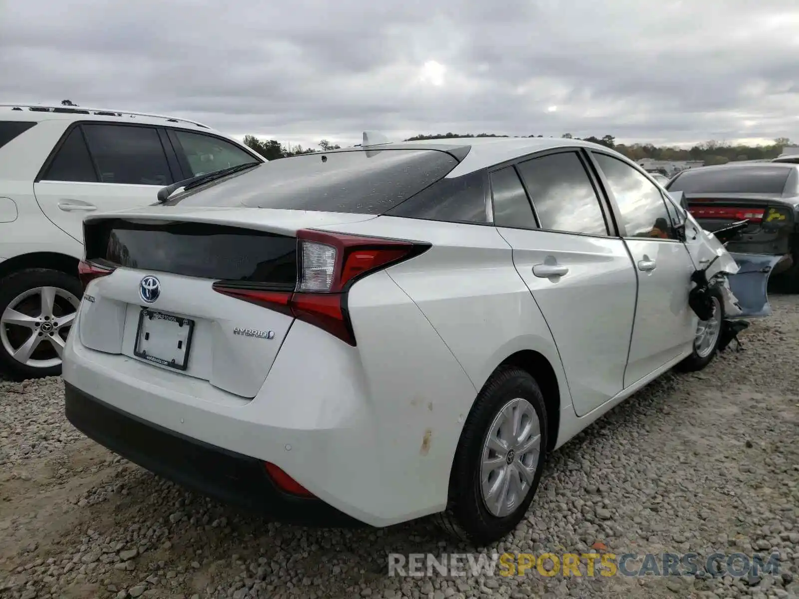 4 Photograph of a damaged car JTDKAMFUXM3140035 TOYOTA PRIUS 2021