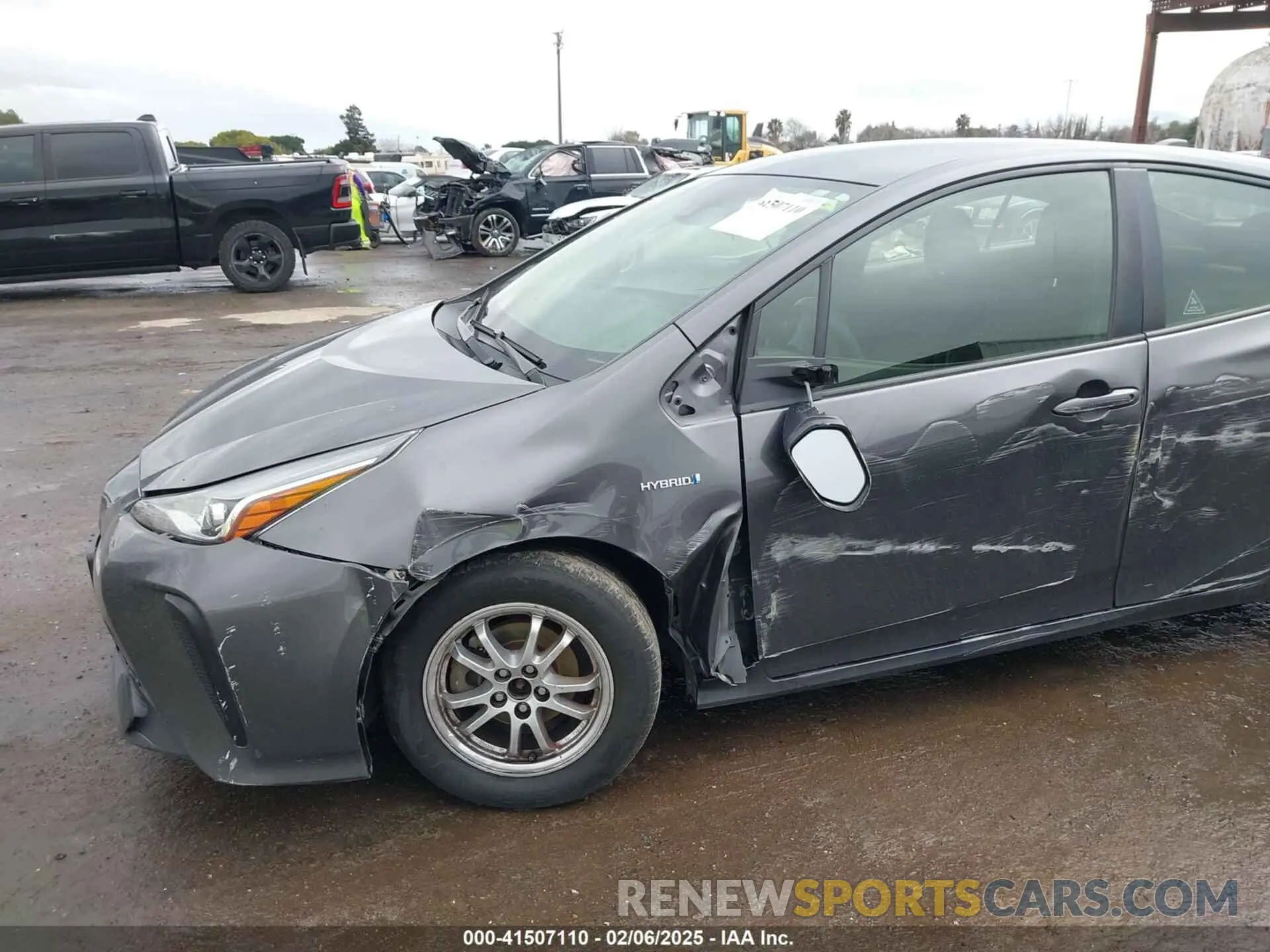 6 Photograph of a damaged car JTDKAMFUXM3143646 TOYOTA PRIUS 2021
