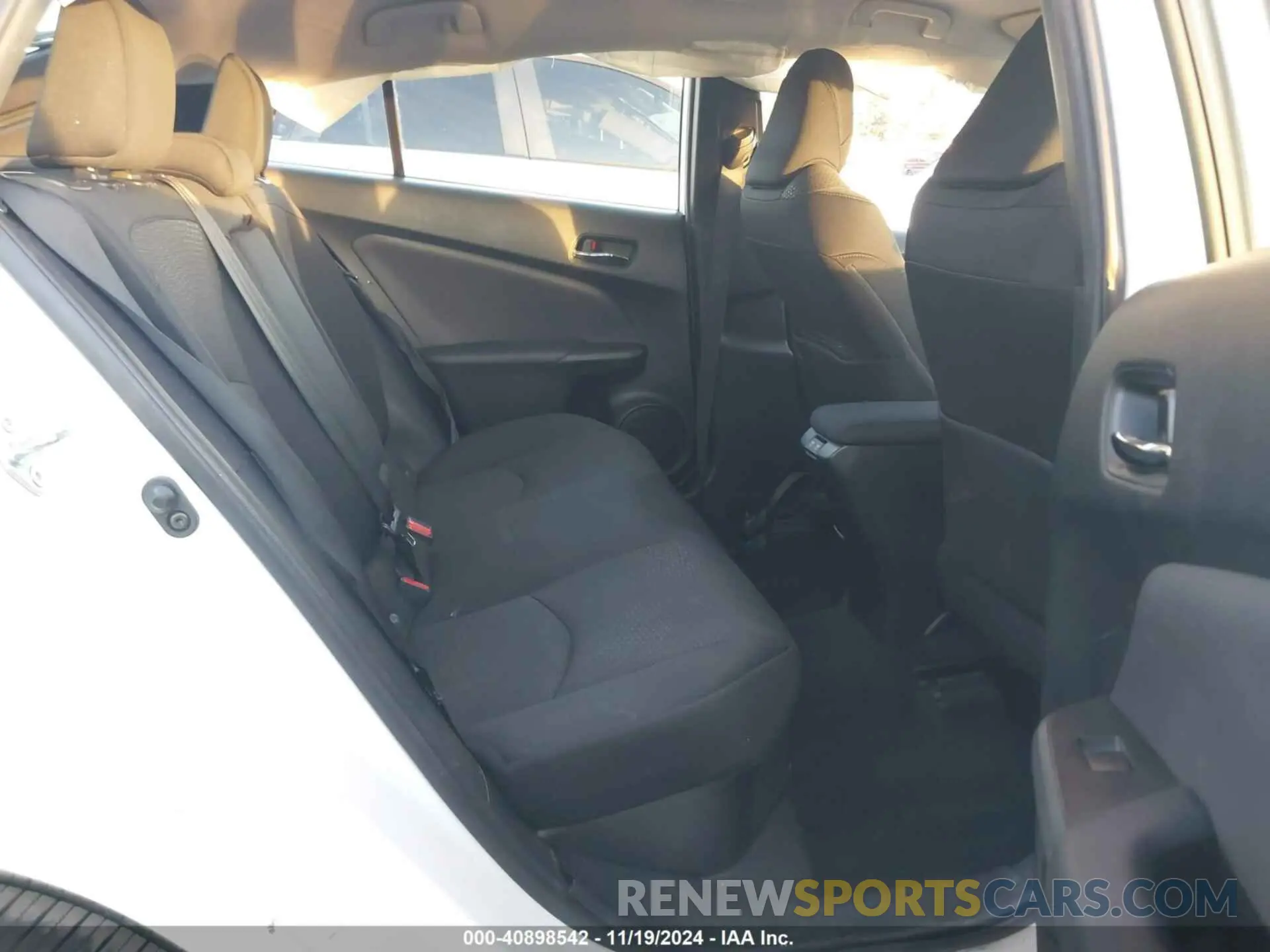 8 Photograph of a damaged car JTDKAMFUXM3149771 TOYOTA PRIUS 2021