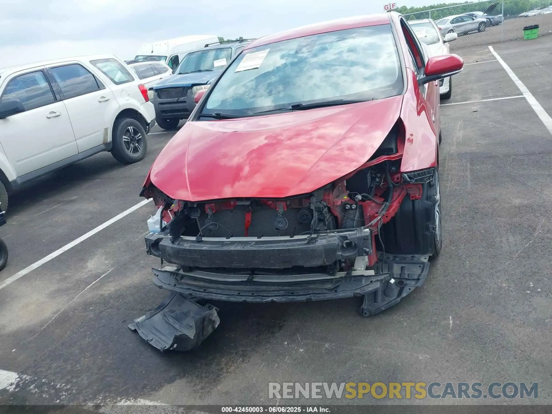 12 Photograph of a damaged car JTDL9MFU0M3029880 TOYOTA PRIUS 2021