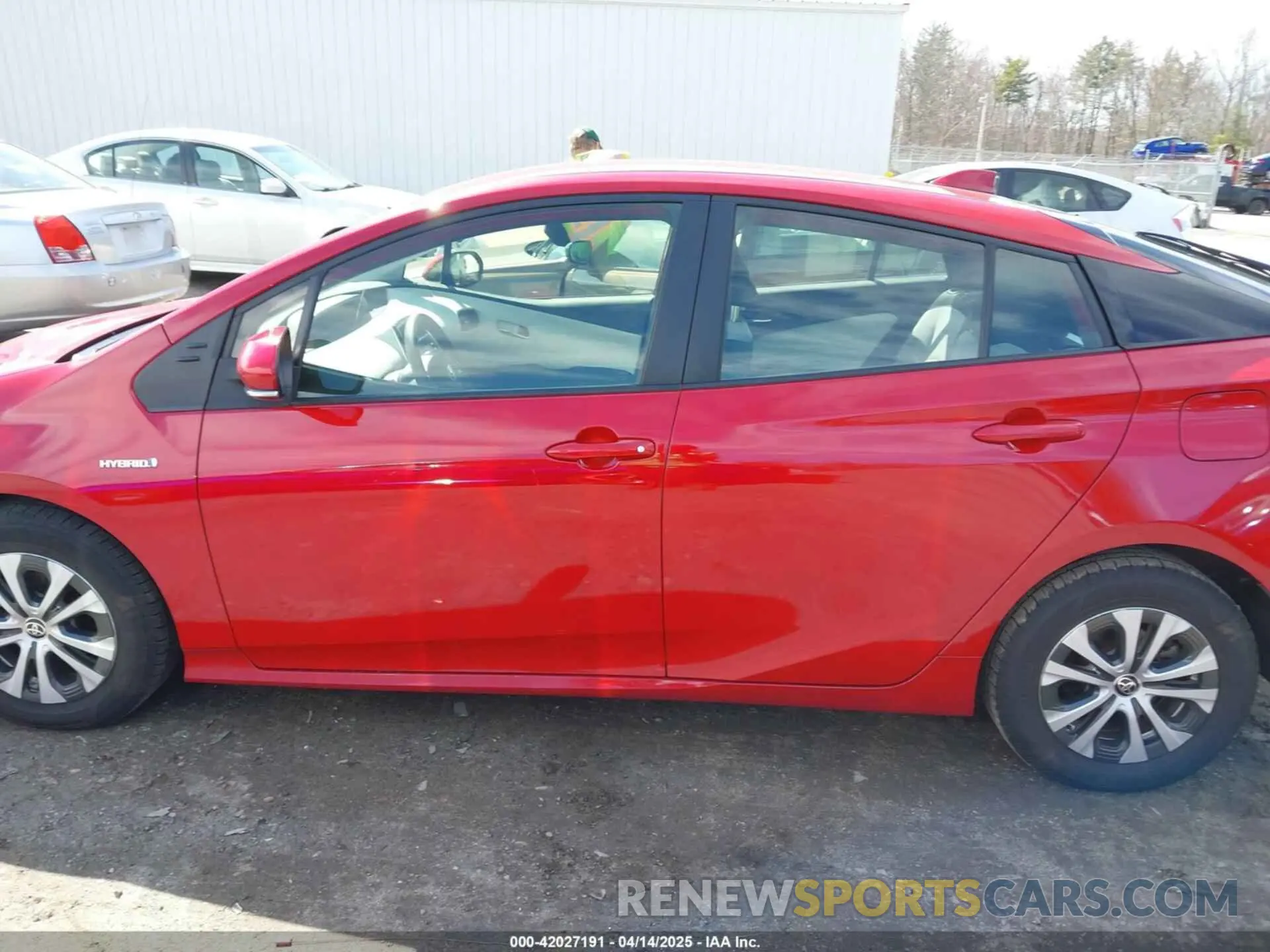 14 Photograph of a damaged car JTDL9MFU1M3028284 TOYOTA PRIUS 2021