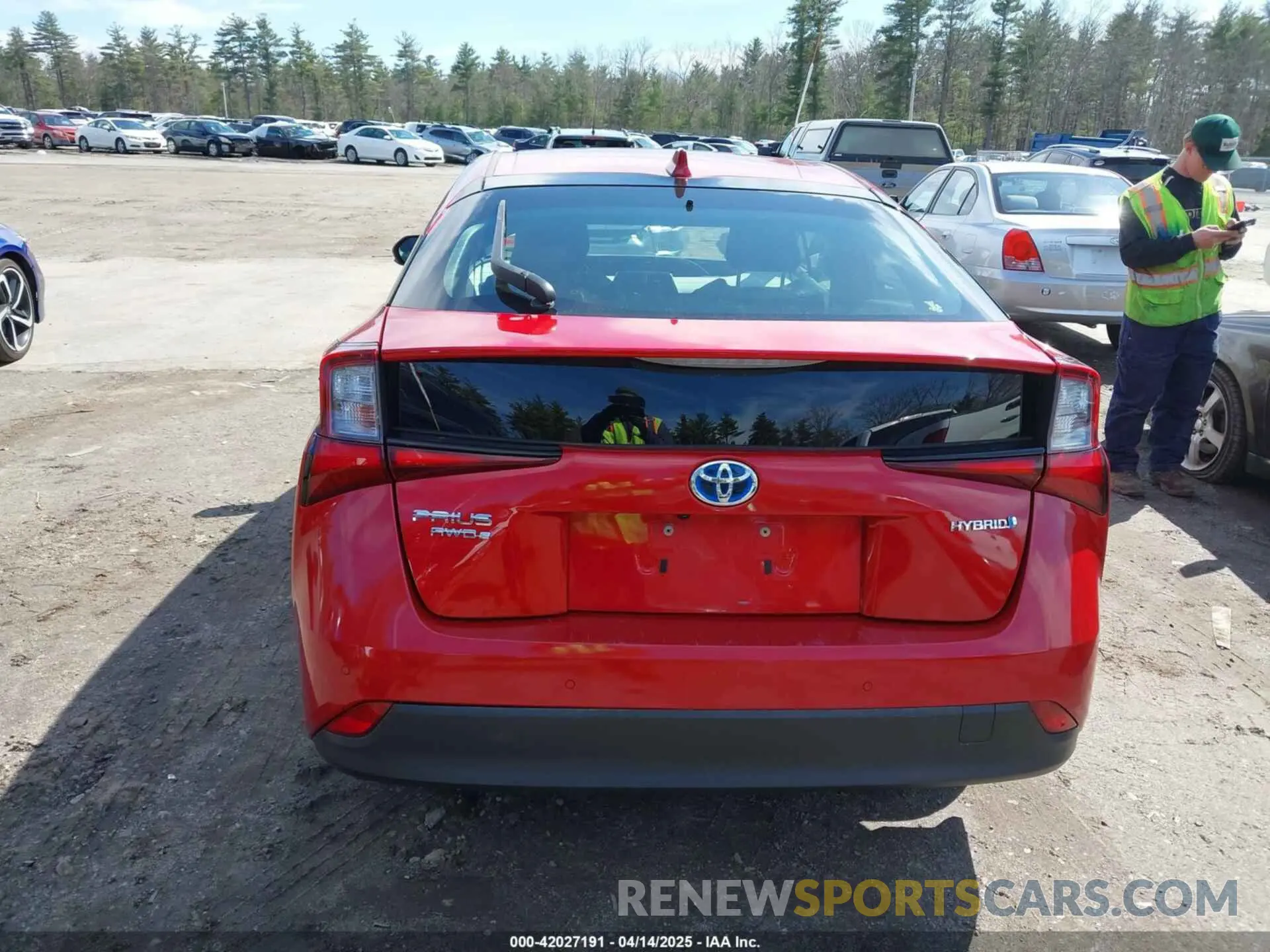 16 Photograph of a damaged car JTDL9MFU1M3028284 TOYOTA PRIUS 2021