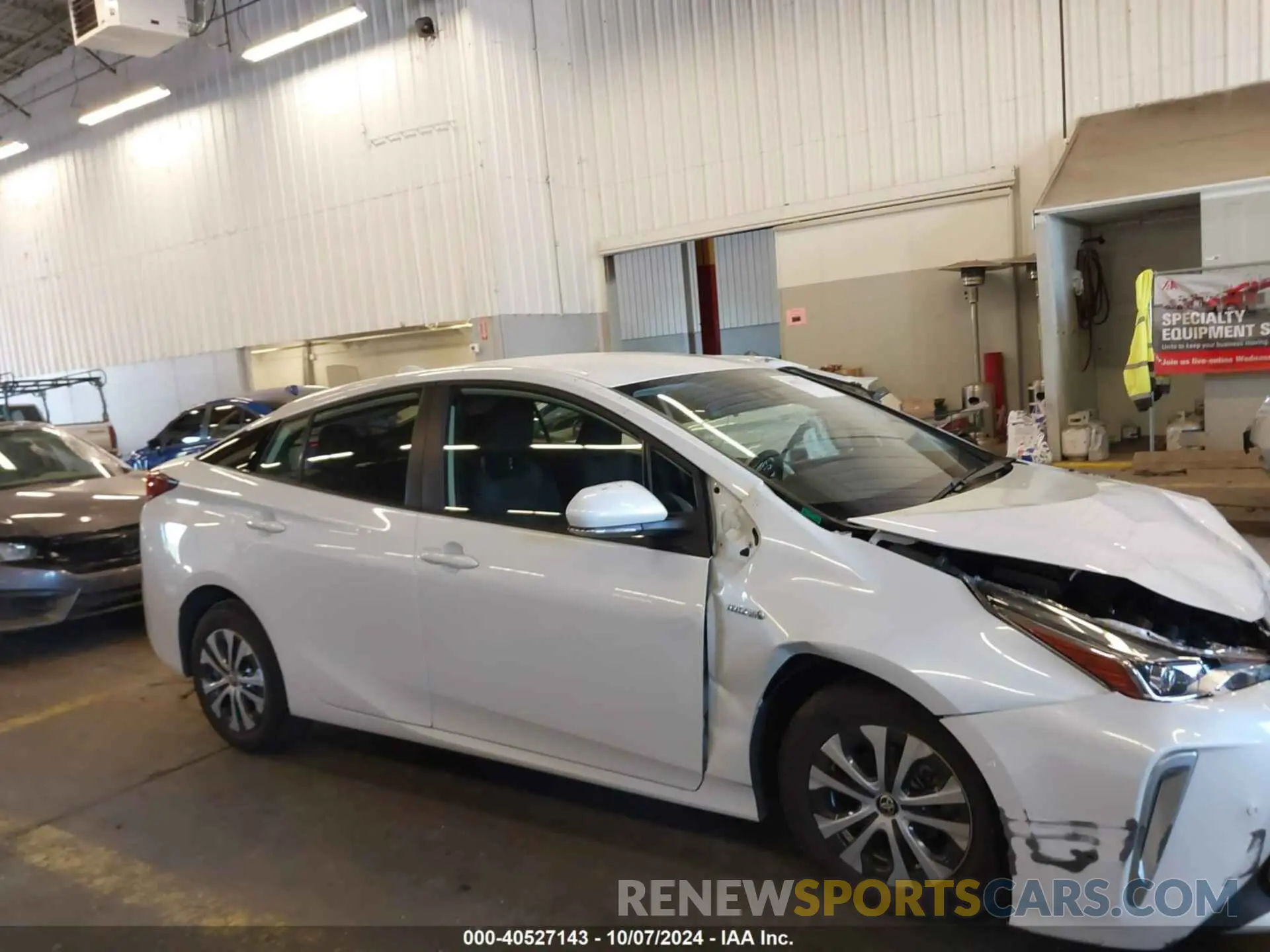 13 Photograph of a damaged car JTDL9MFU1M3028916 TOYOTA PRIUS 2021