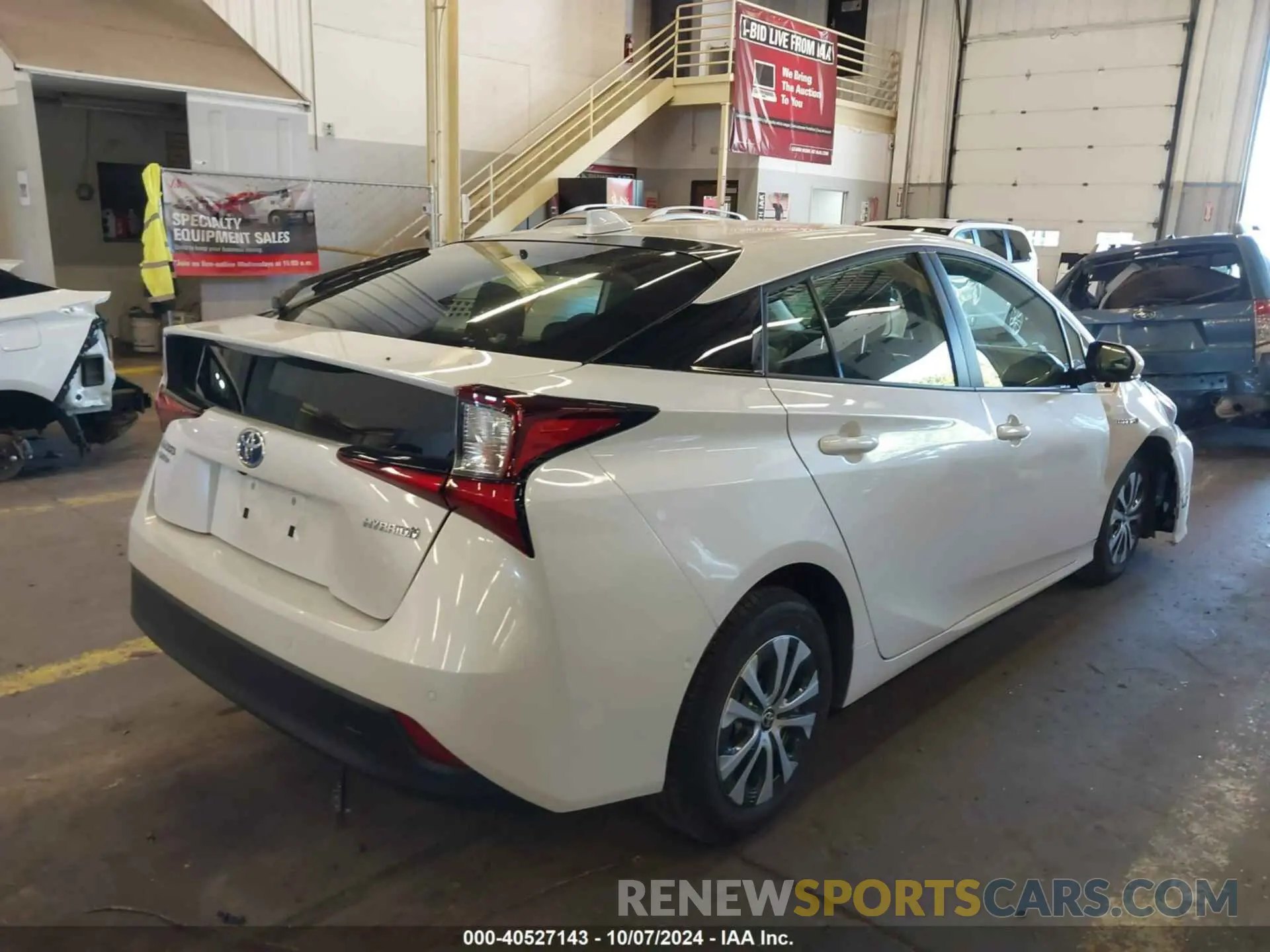 4 Photograph of a damaged car JTDL9MFU1M3028916 TOYOTA PRIUS 2021