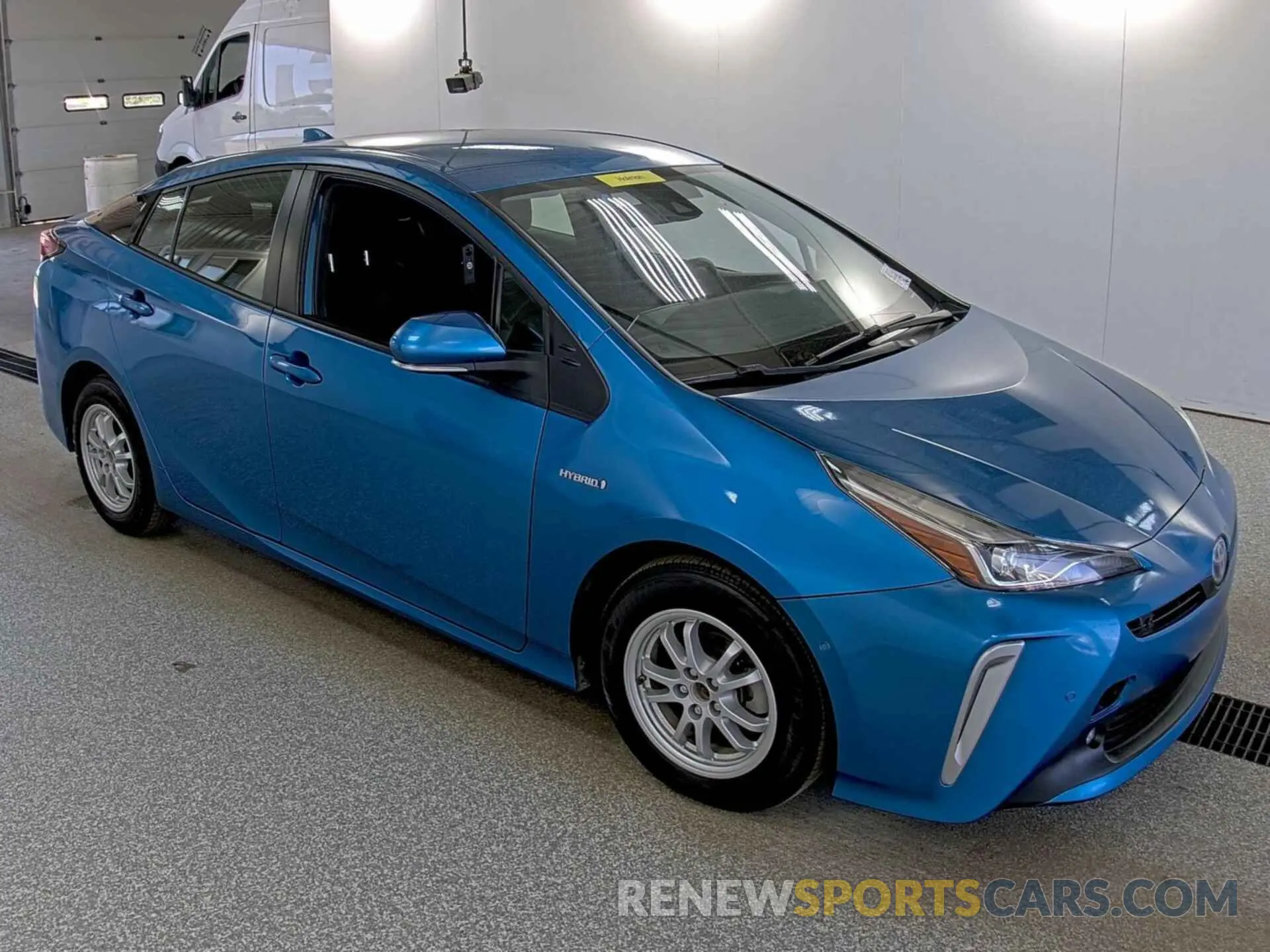 17 Photograph of a damaged car JTDL9MFU2M3030867 TOYOTA PRIUS 2021