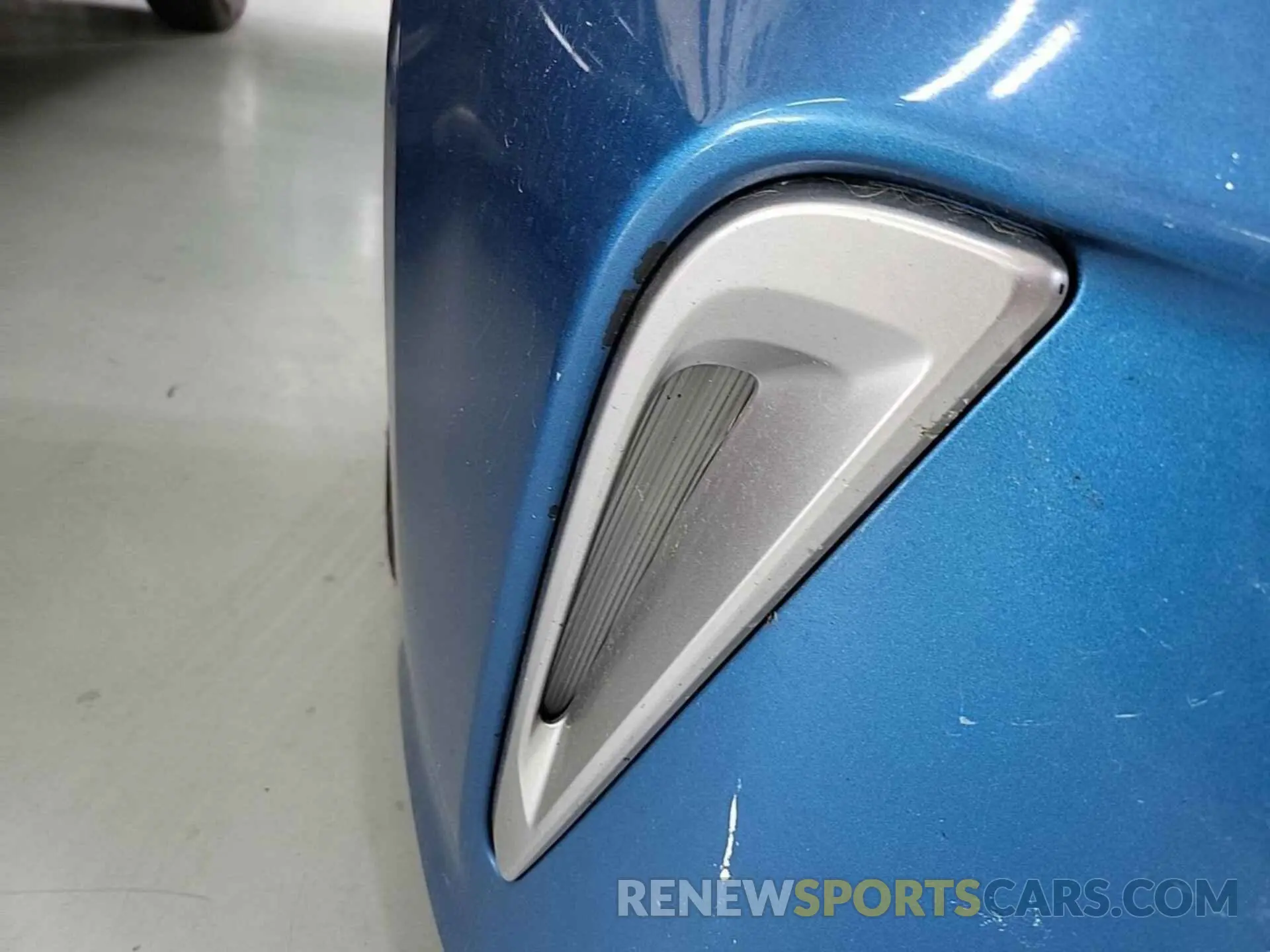 2 Photograph of a damaged car JTDL9MFU2M3030867 TOYOTA PRIUS 2021