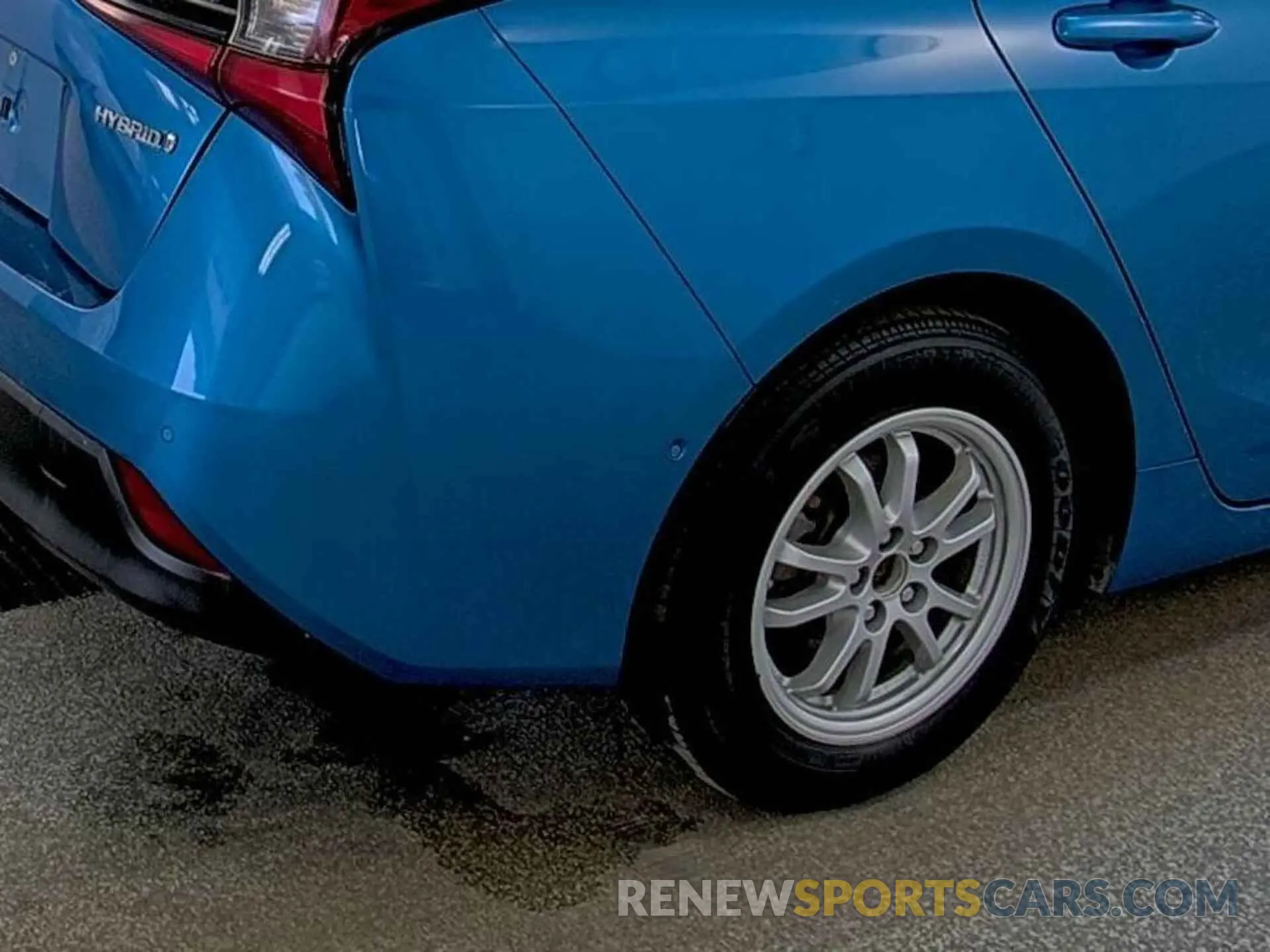 23 Photograph of a damaged car JTDL9MFU2M3030867 TOYOTA PRIUS 2021
