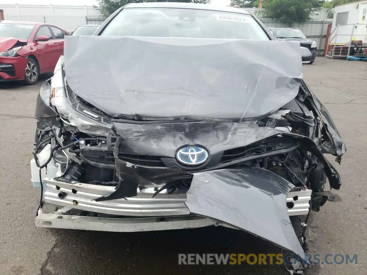 5 Photograph of a damaged car JTDL9MFU3M3024172 TOYOTA PRIUS 2021