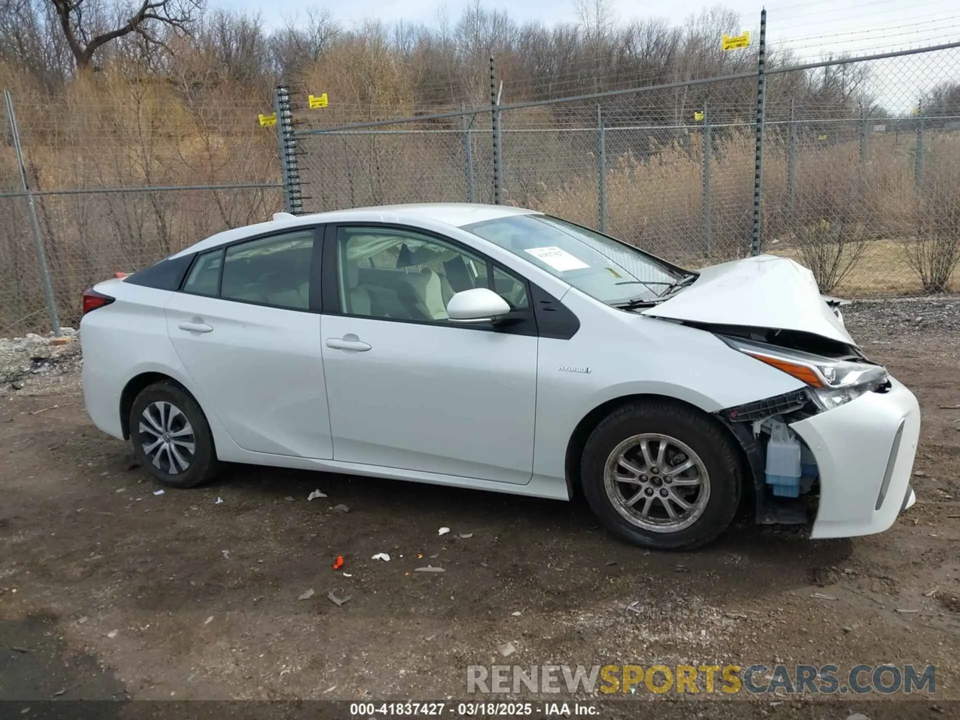 13 Photograph of a damaged car JTDL9MFU3M3030604 TOYOTA PRIUS 2021