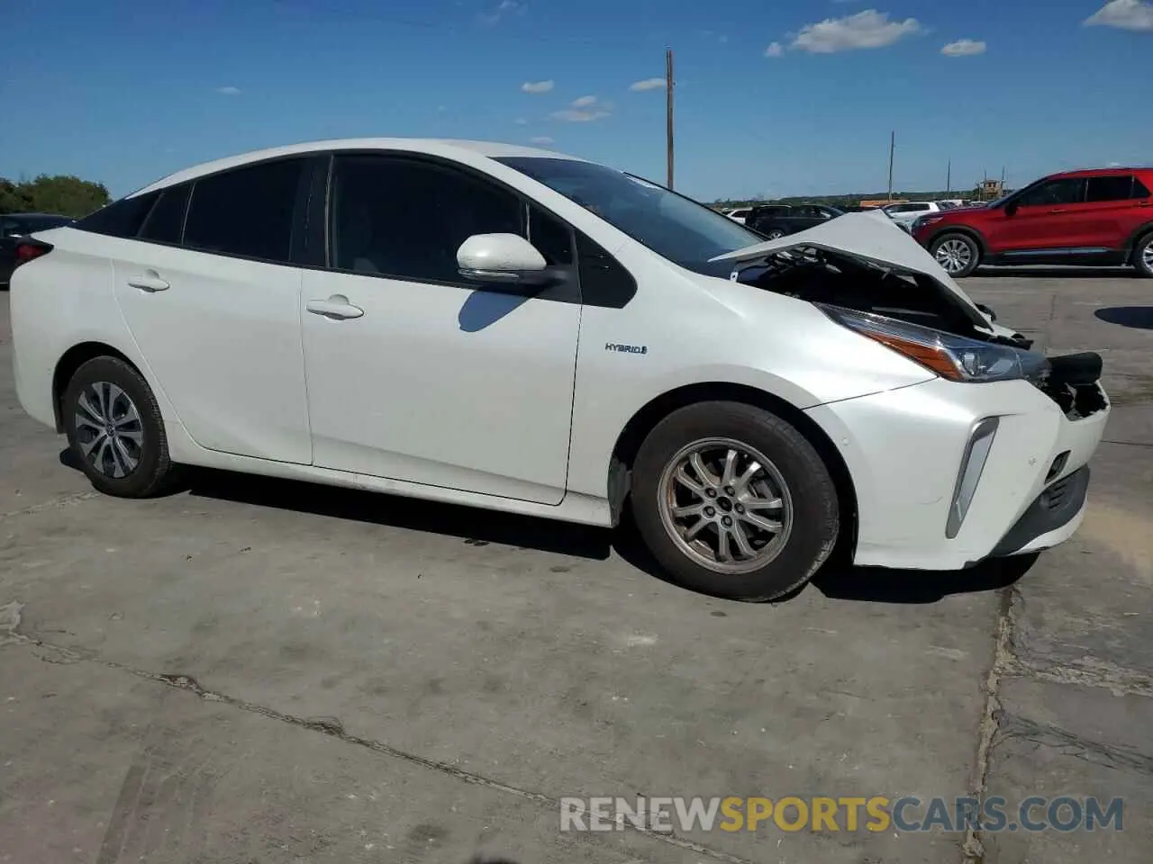 4 Photograph of a damaged car JTDL9MFU3M3031137 TOYOTA PRIUS 2021