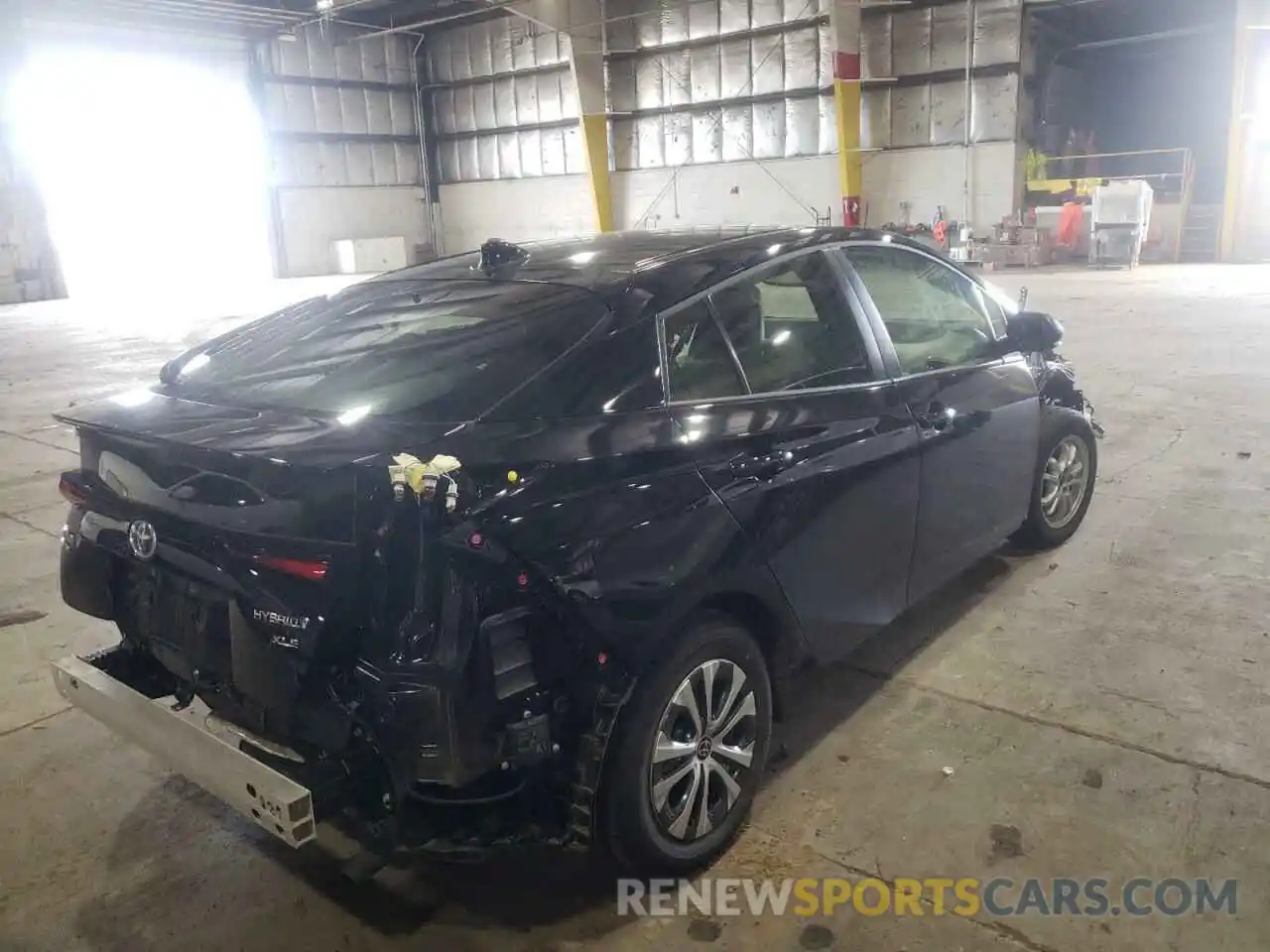 4 Photograph of a damaged car JTDL9MFU6M3025025 TOYOTA PRIUS 2021