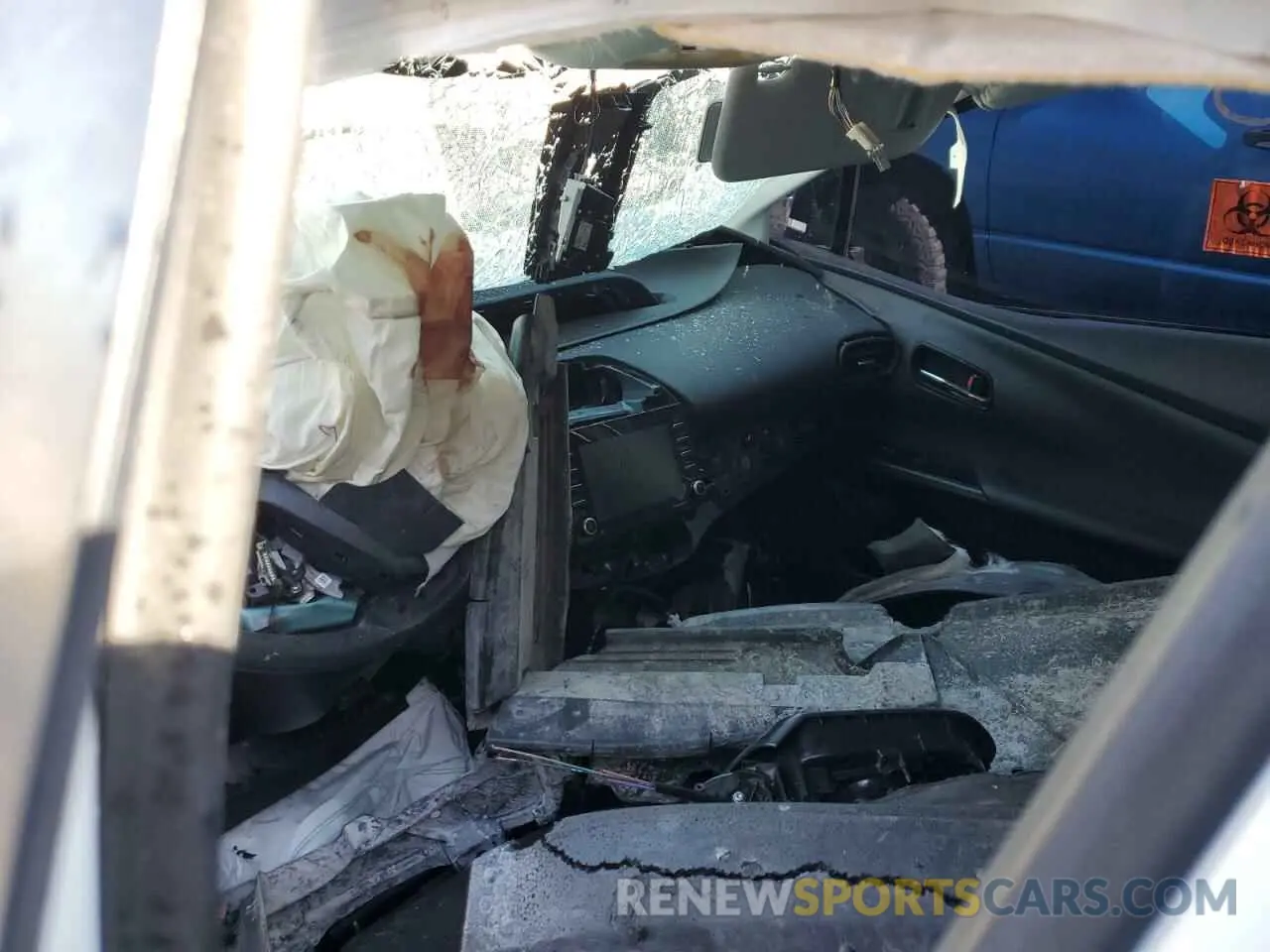 8 Photograph of a damaged car JTDL9MFU9M3022975 TOYOTA PRIUS 2021