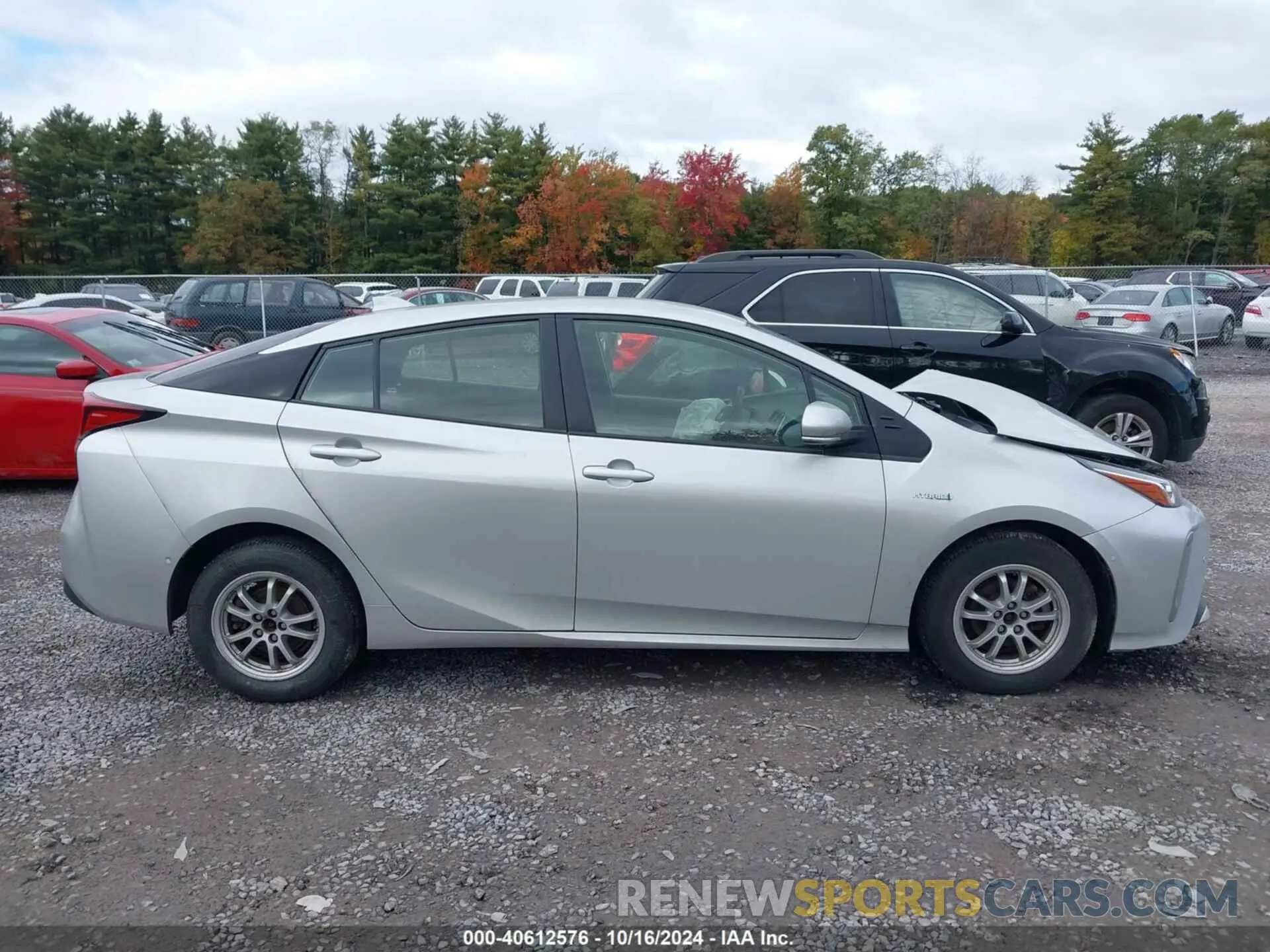 13 Photograph of a damaged car JTDL9MFU9M3023981 TOYOTA PRIUS 2021