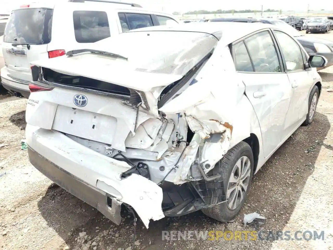 4 Photograph of a damaged car JTDL9MFUXM3026971 TOYOTA PRIUS 2021