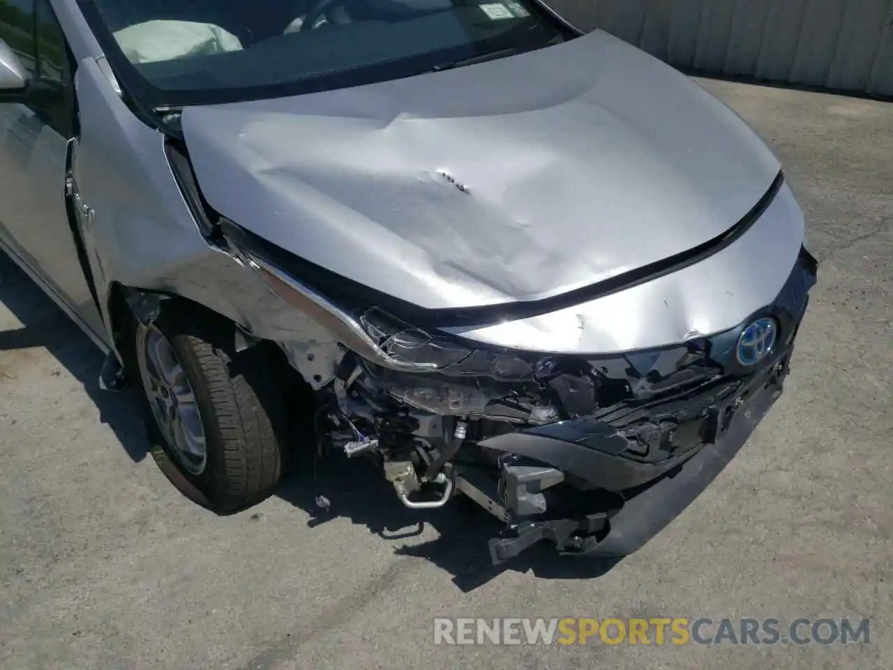 9 Photograph of a damaged car JTDKAMFP0N3204336 TOYOTA PRIUS 2022