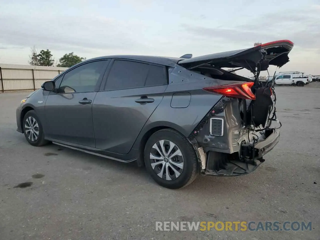 2 Photograph of a damaged car JTDKAMFP0N3228104 TOYOTA PRIUS 2022