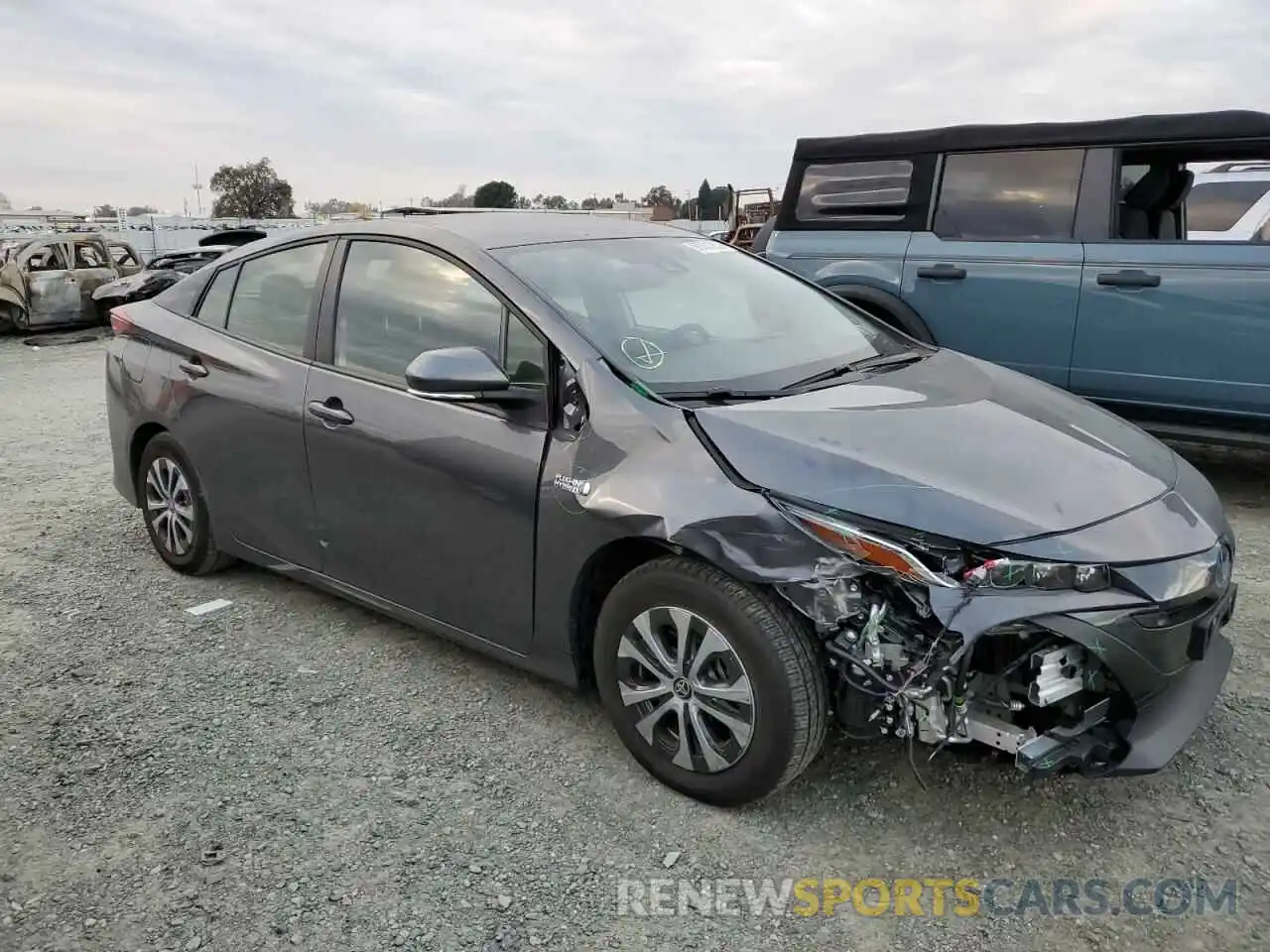 4 Photograph of a damaged car JTDKAMFP1N3208332 TOYOTA PRIUS 2022