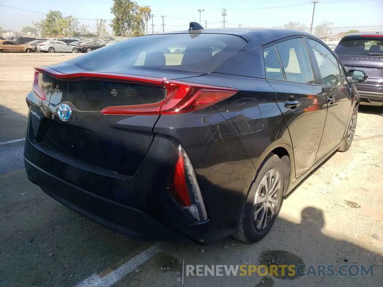 4 Photograph of a damaged car JTDKAMFP4N3203268 TOYOTA PRIUS 2022