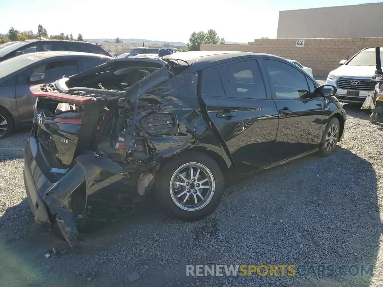 3 Photograph of a damaged car JTDKAMFP5N3220337 TOYOTA PRIUS 2022