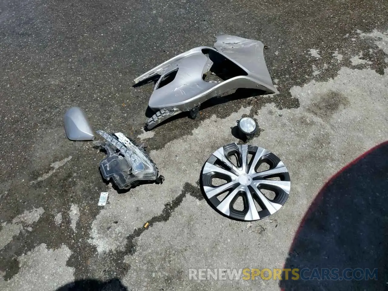 12 Photograph of a damaged car JTDKAMFP6N3206513 TOYOTA PRIUS 2022