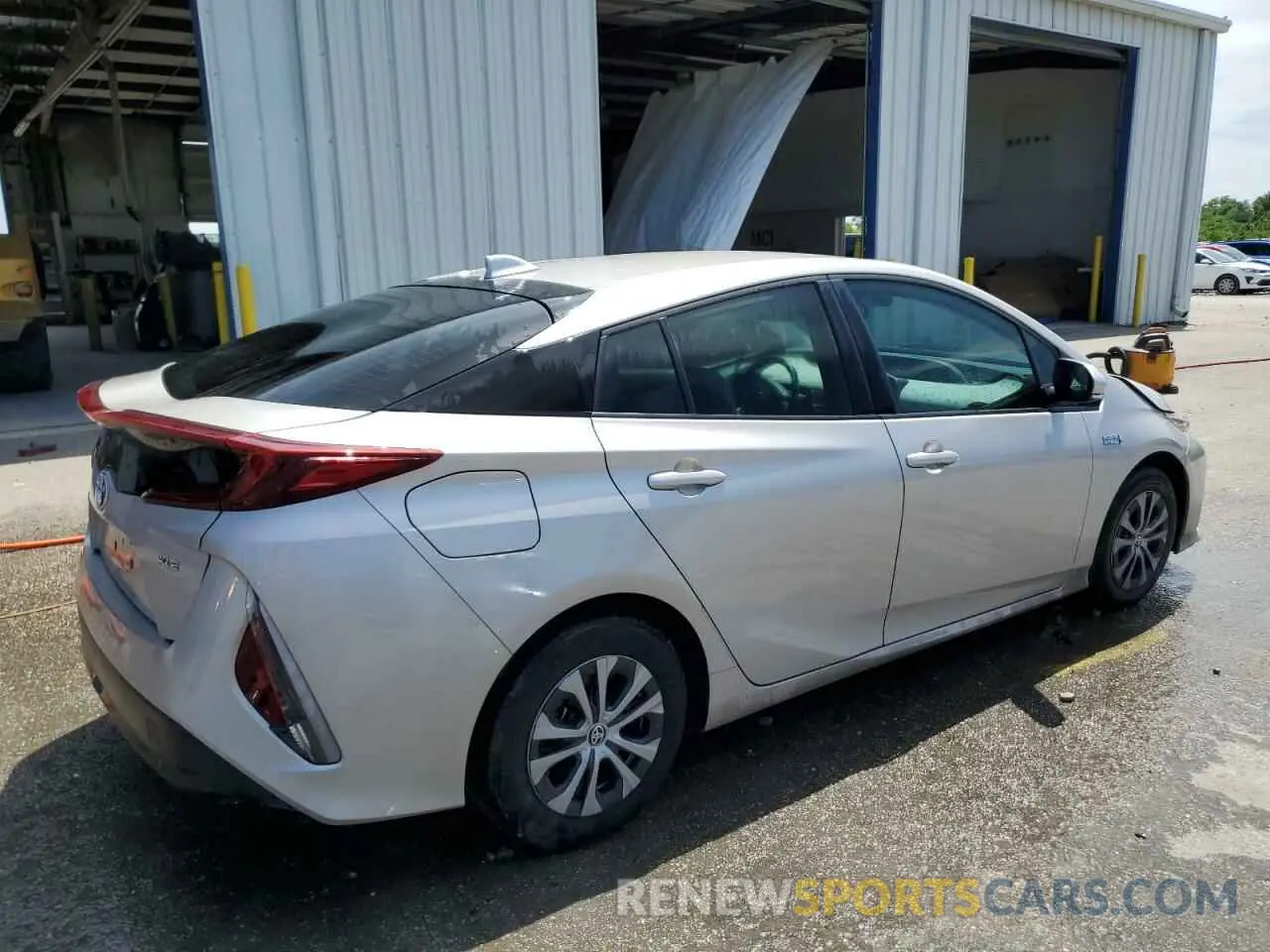 3 Photograph of a damaged car JTDKAMFP6N3206513 TOYOTA PRIUS 2022