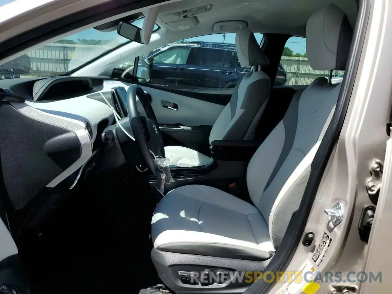 7 Photograph of a damaged car JTDKAMFP6N3206513 TOYOTA PRIUS 2022