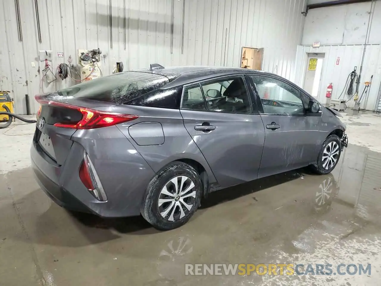 3 Photograph of a damaged car JTDKAMFP6N3221397 TOYOTA PRIUS 2022