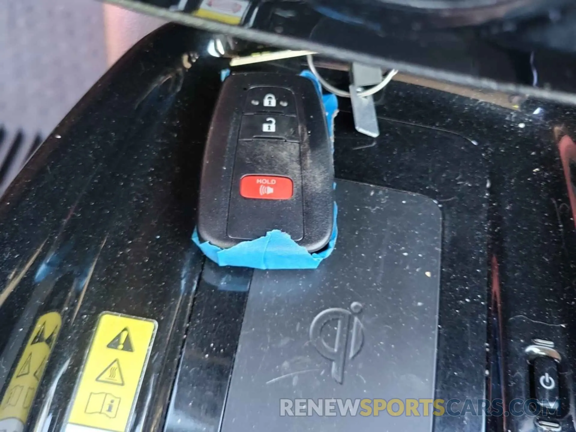 9 Photograph of a damaged car JTDKAMFU0N3159971 TOYOTA PRIUS 2022