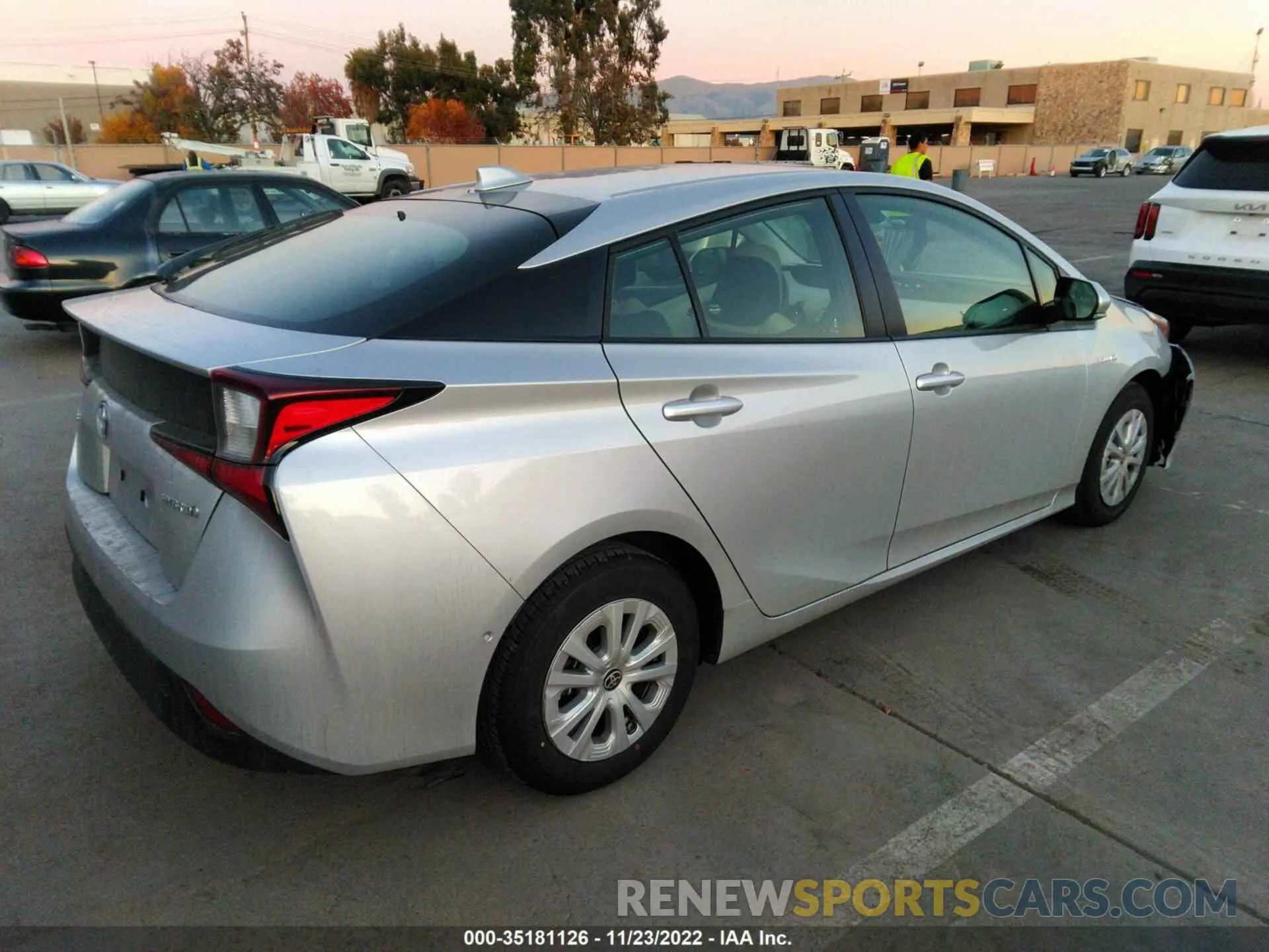 4 Photograph of a damaged car JTDKAMFU0N3177886 TOYOTA PRIUS 2022
