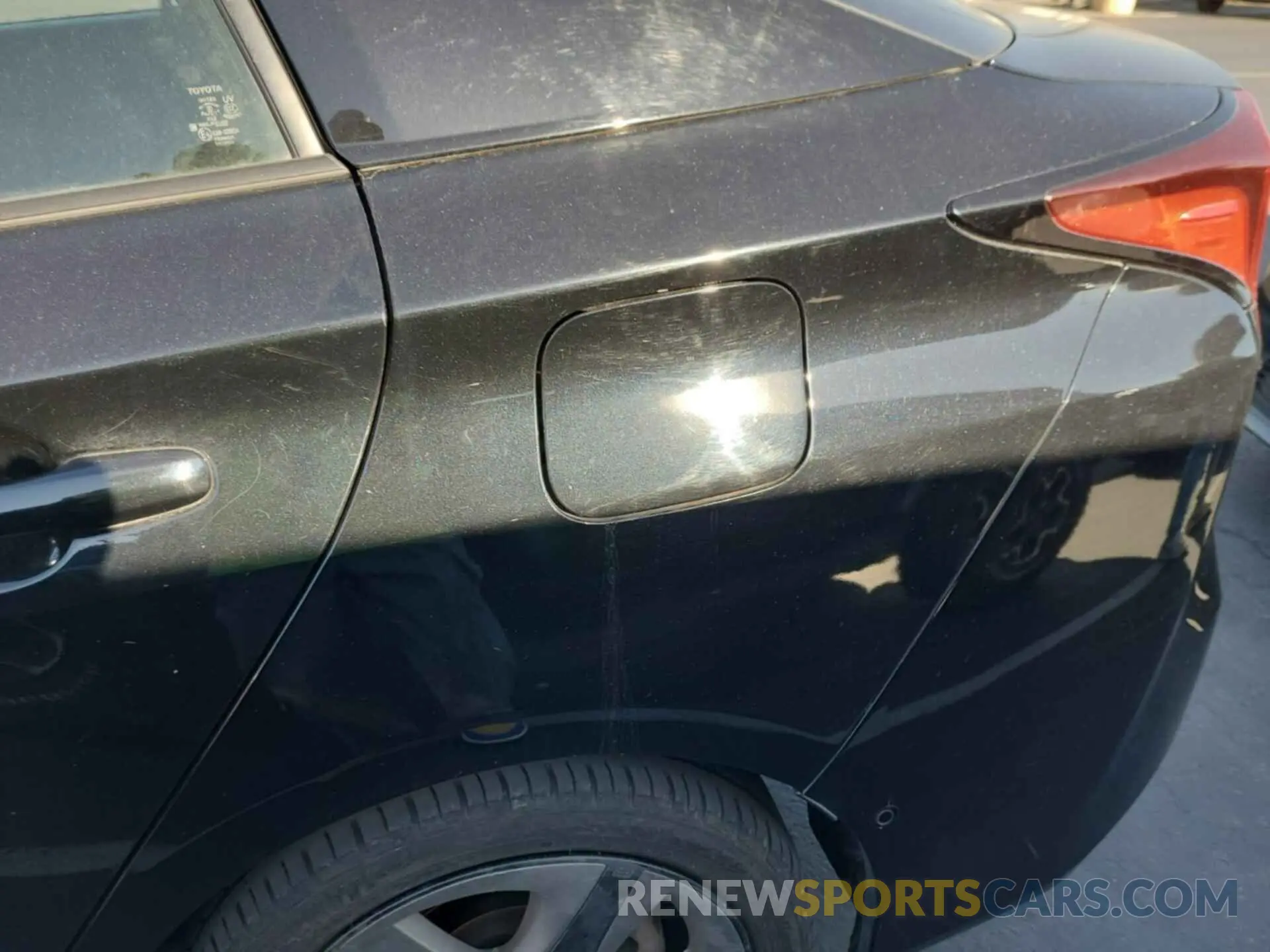 8 Photograph of a damaged car JTDKAMFU1N3159932 TOYOTA PRIUS 2022