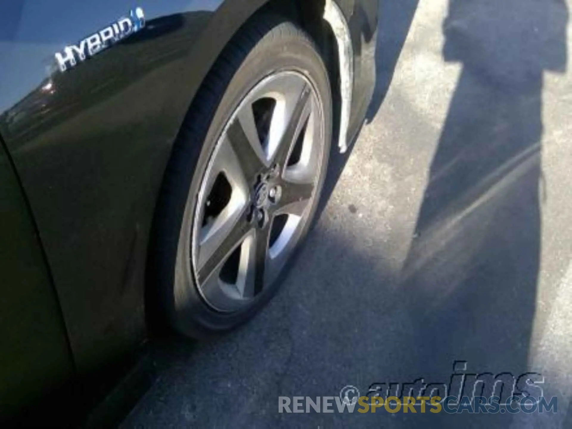 19 Photograph of a damaged car JTDKAMFU1N3178867 TOYOTA PRIUS 2022