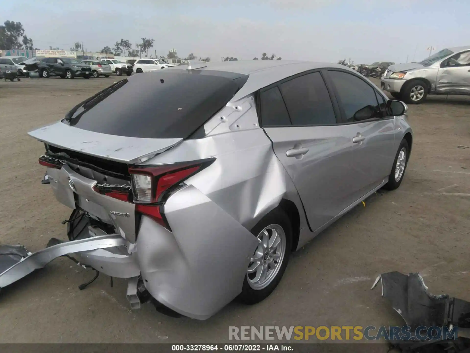 4 Photograph of a damaged car JTDKAMFU2N3158885 TOYOTA PRIUS 2022