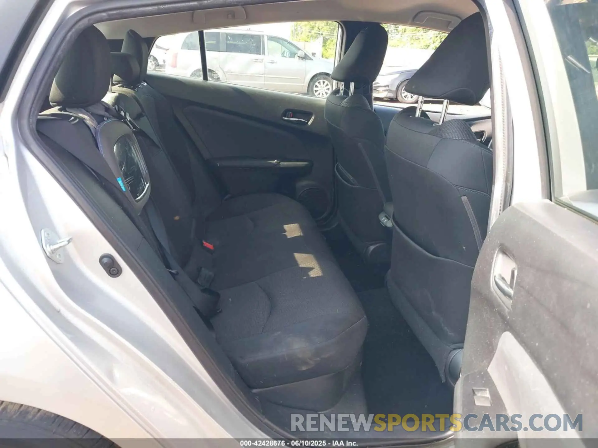 8 Photograph of a damaged car JTDKAMFU2N3165805 TOYOTA PRIUS 2022