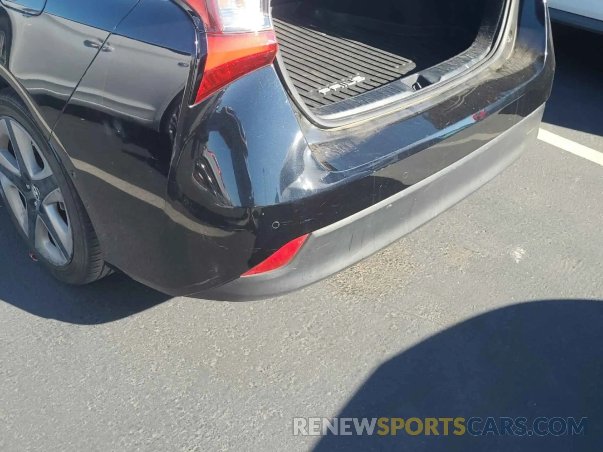 2 Photograph of a damaged car JTDKAMFU3N3161195 TOYOTA PRIUS 2022